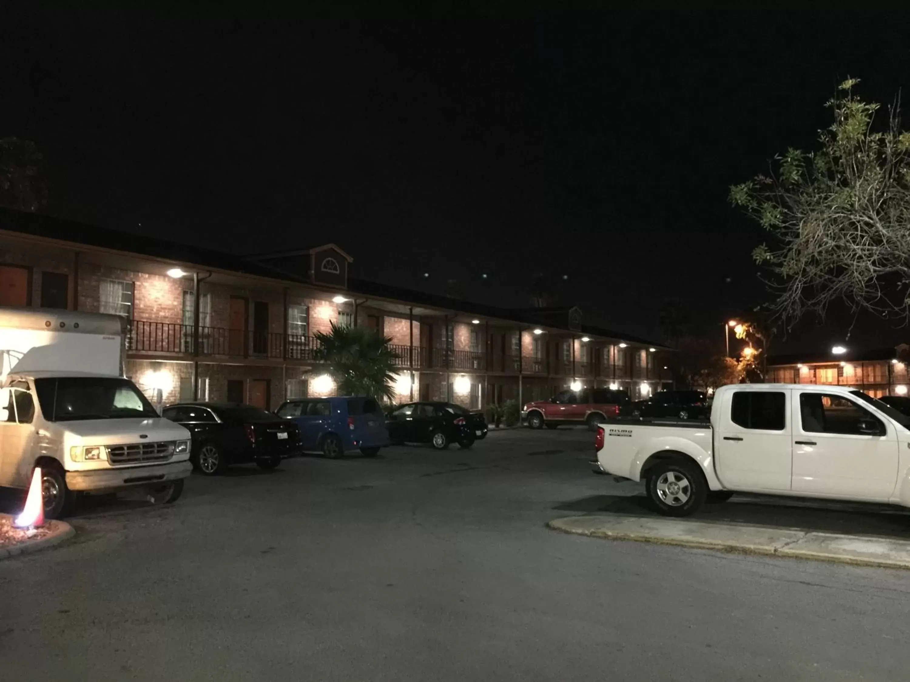 Facade/entrance, Property Building in Texas Inn