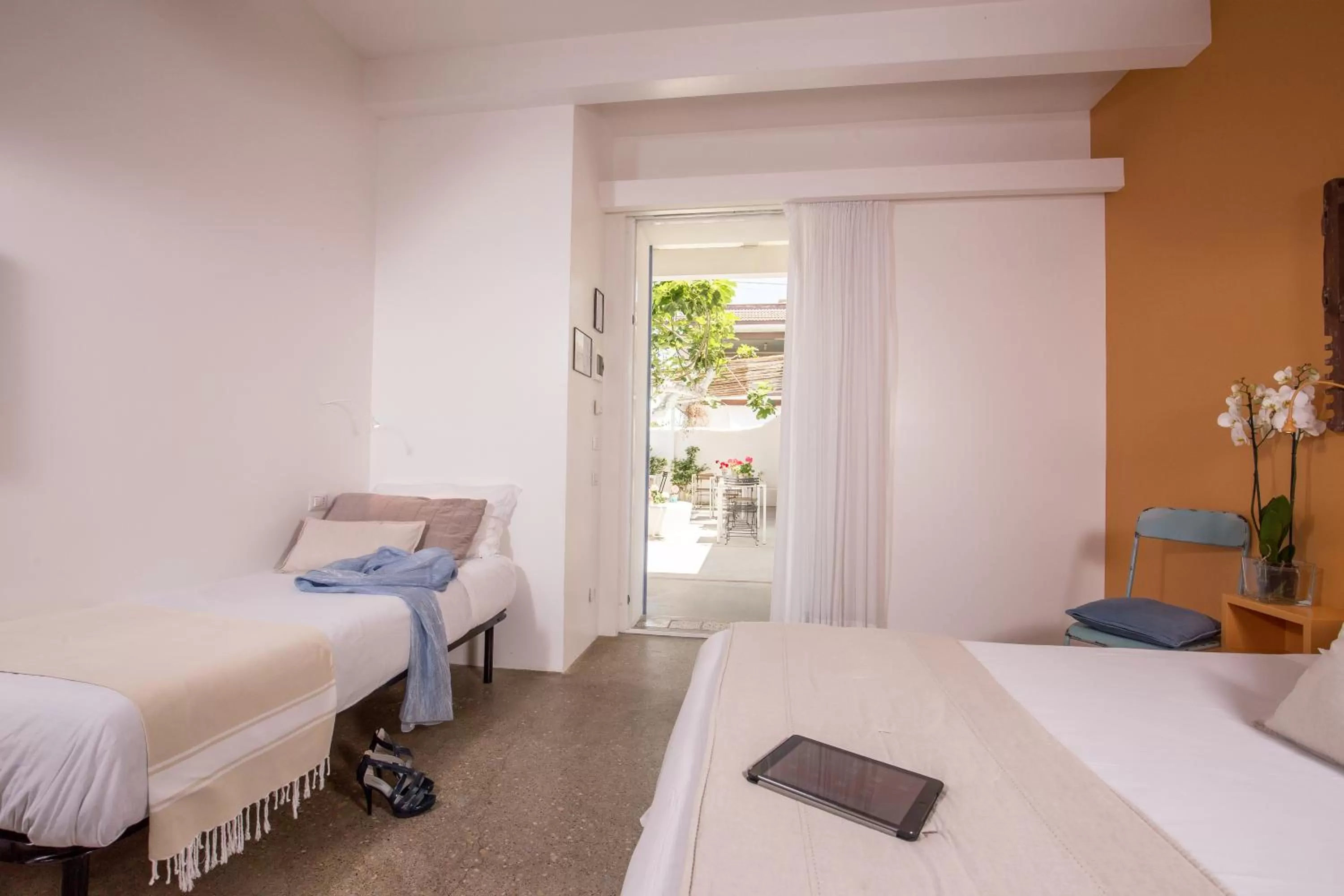 Photo of the whole room, Bed in Hotel Intorno Al Fico