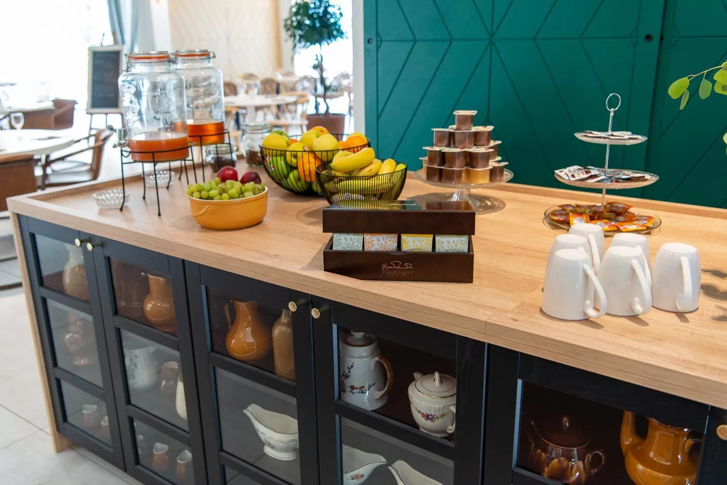 Food and drinks in Best Western Hotel du Lac Dunkerque- Restaurant ouvert 7/7 midi et soir