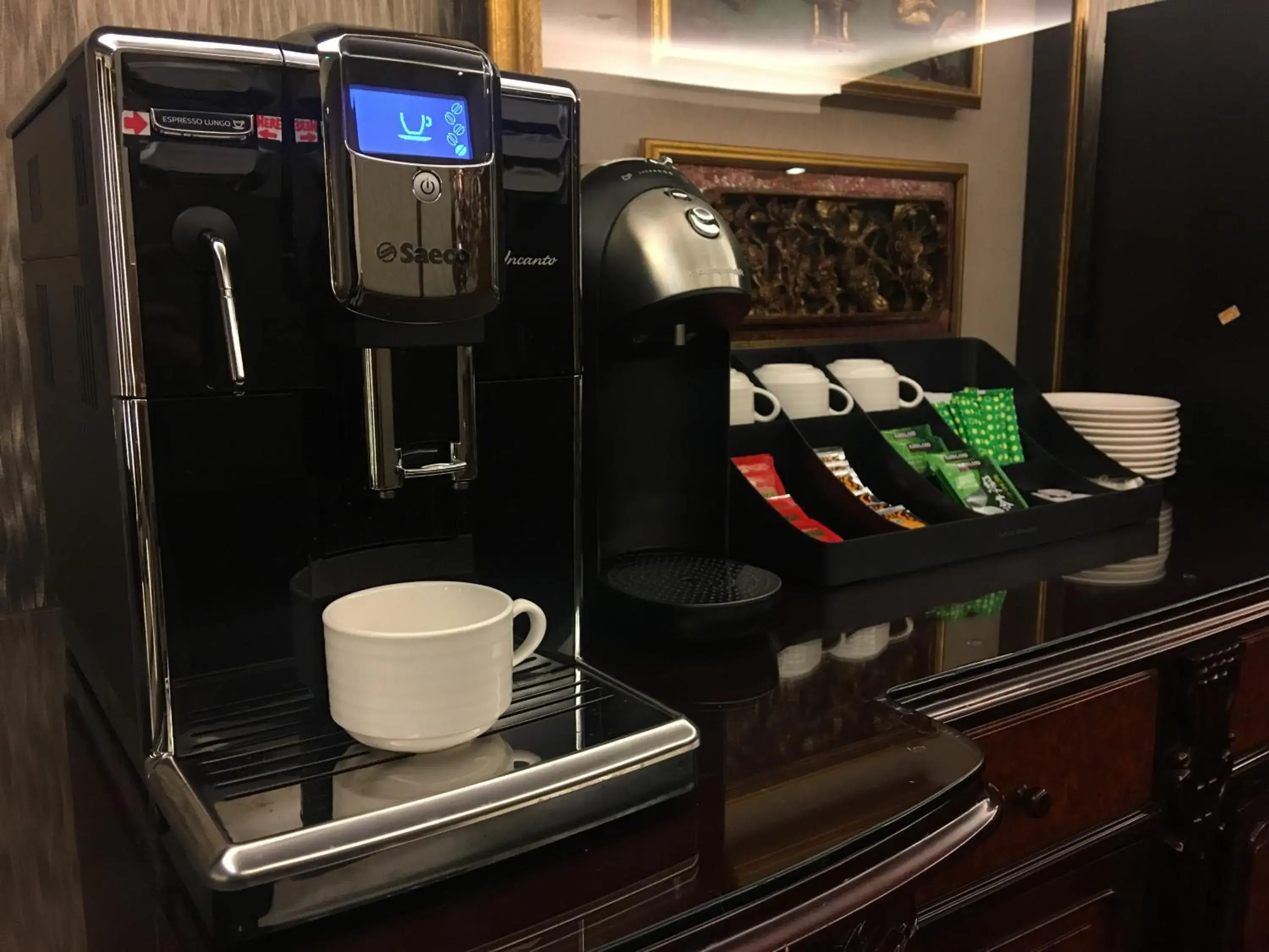 Coffee/Tea Facilities in Cai She Hotel