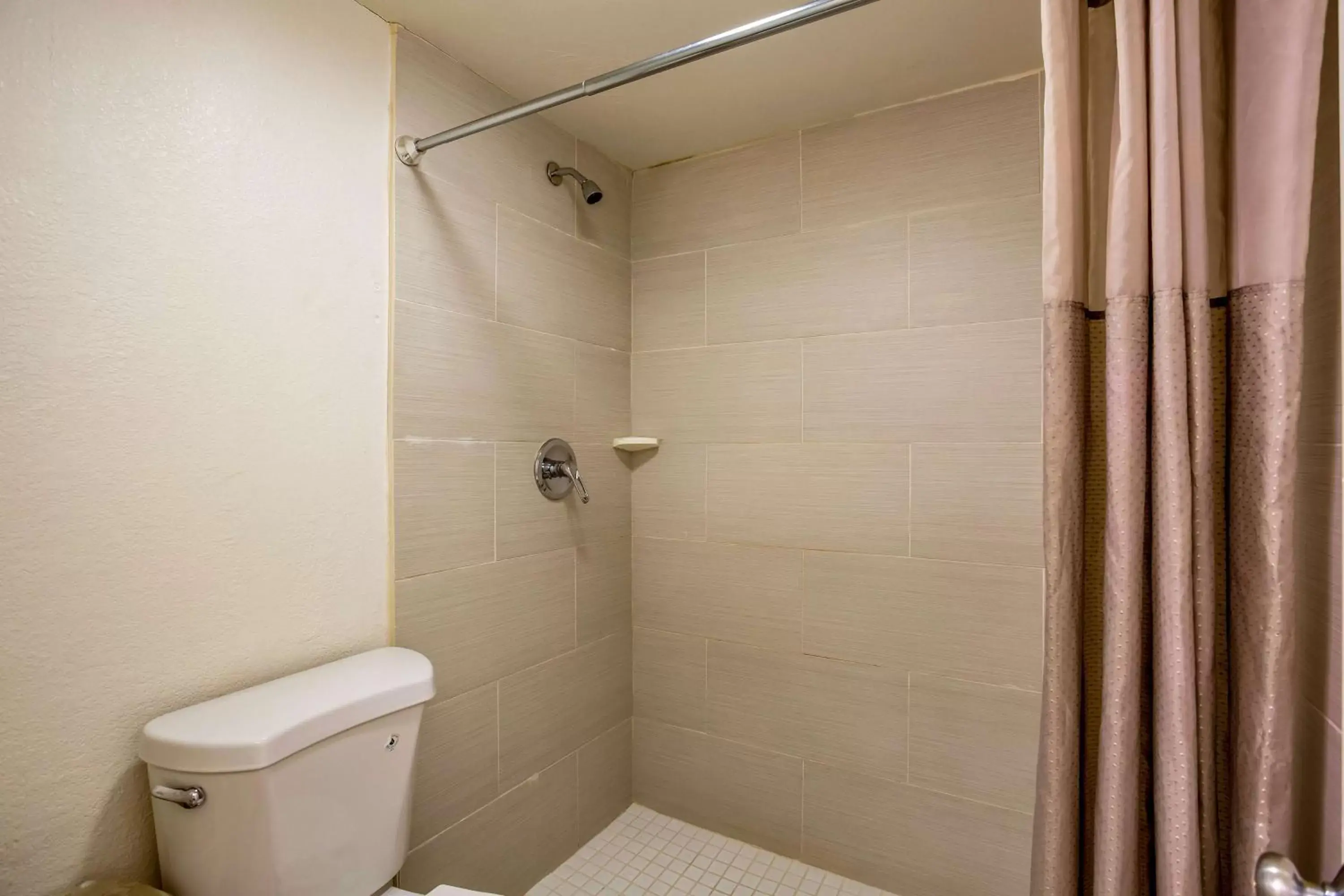 Shower, Bathroom in Motel 6-Macclenny, FL
