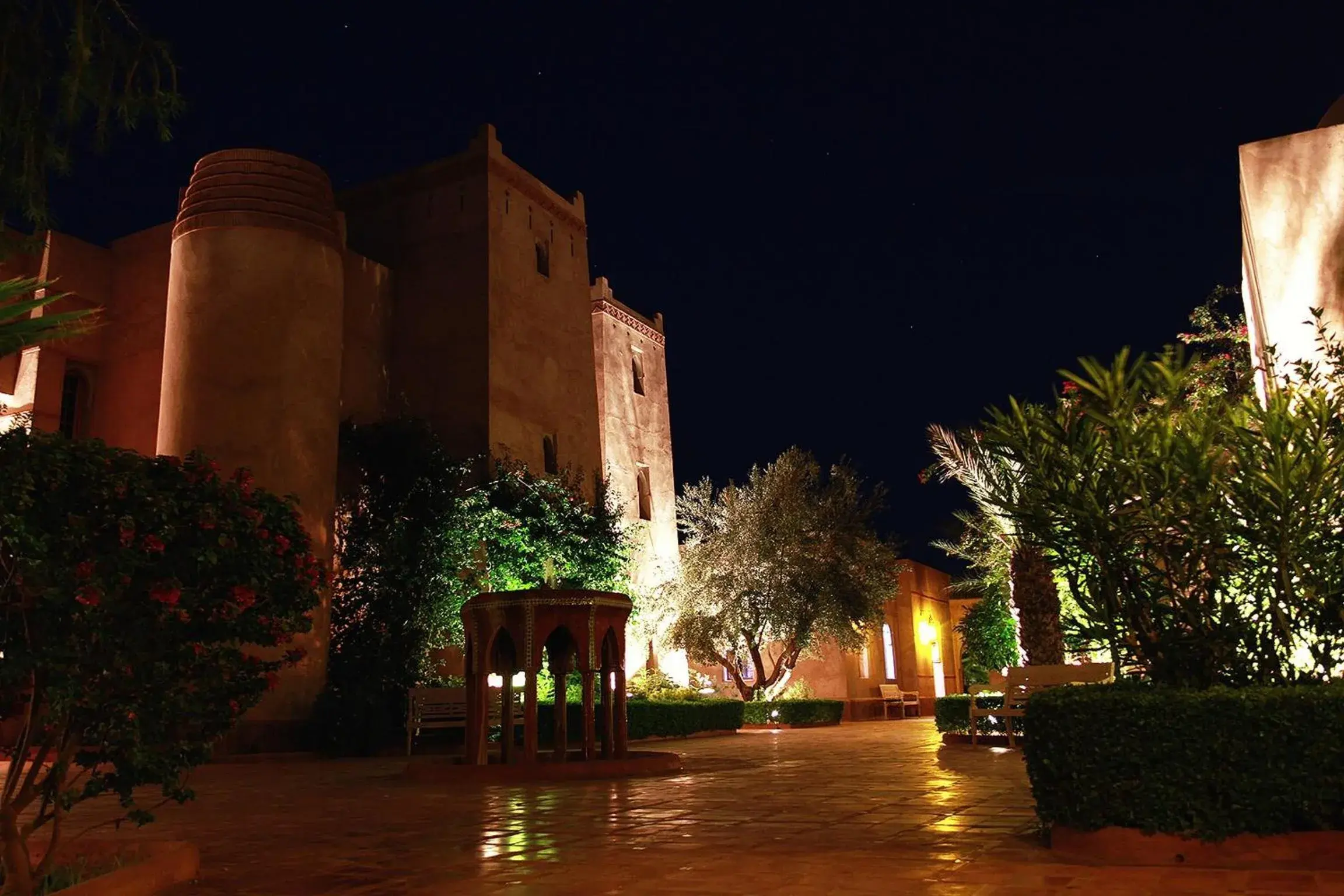 Facade/entrance, Property Building in La Maison Des Oliviers