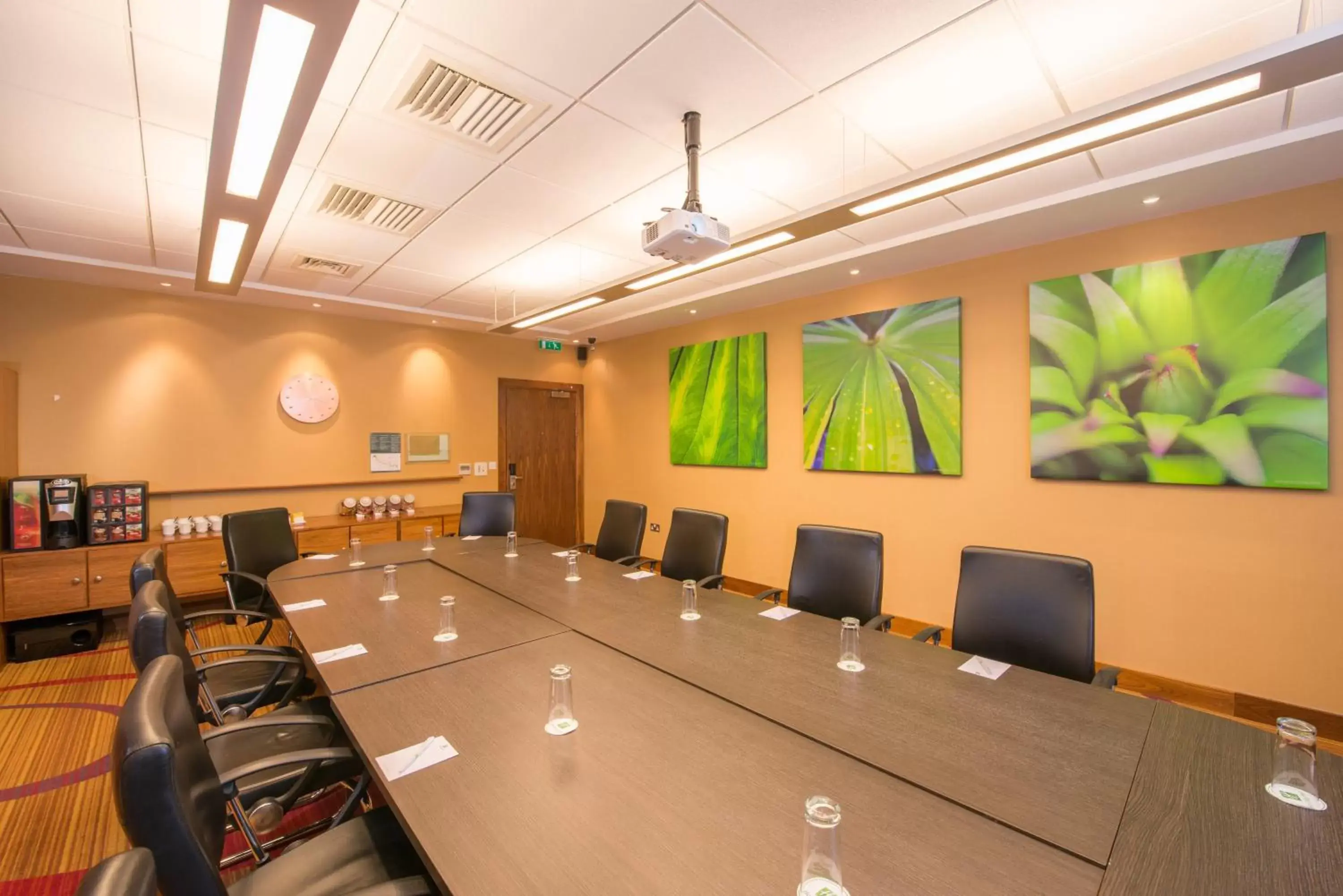 Meeting/conference room in Holiday Inn Norwich City, an IHG Hotel