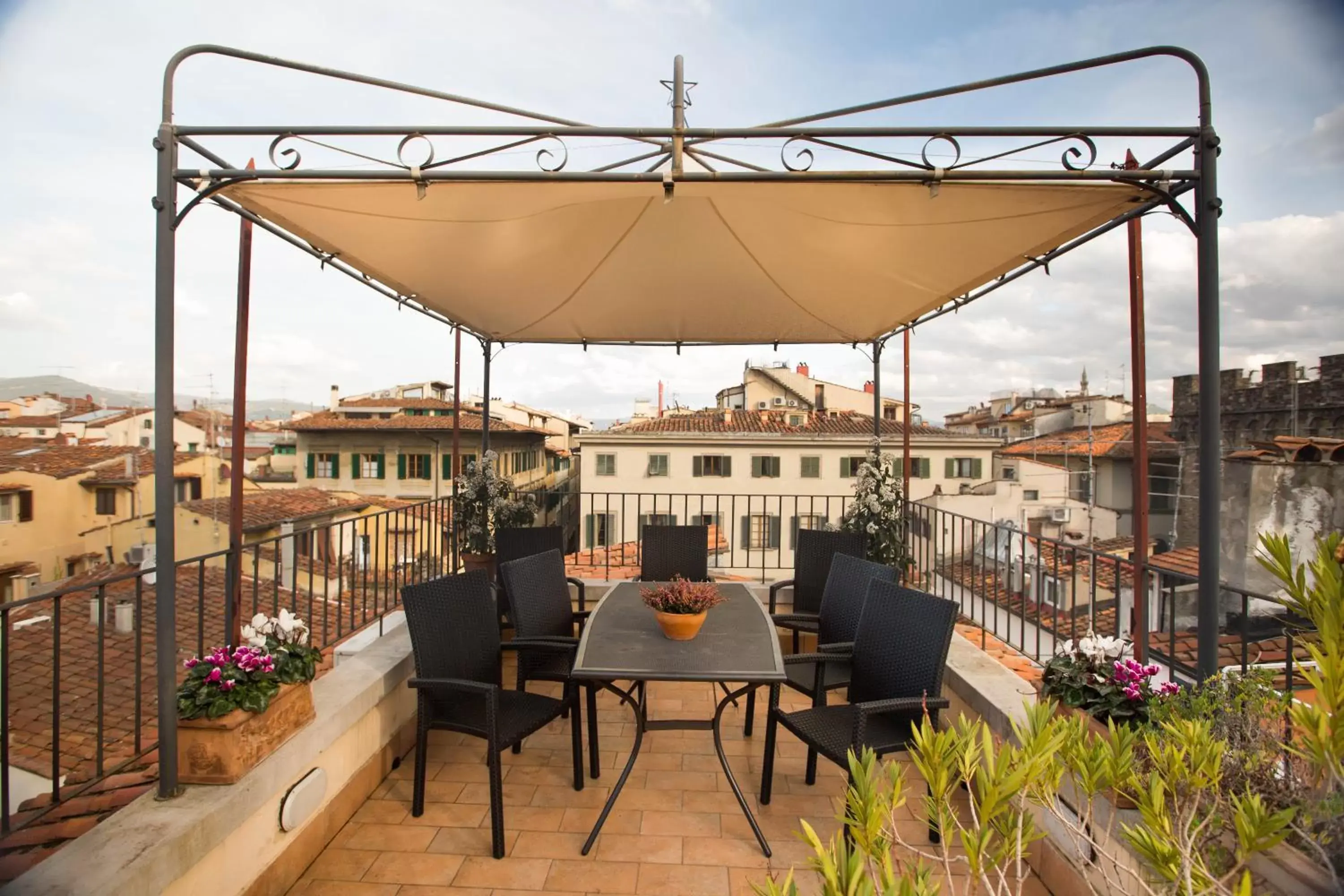 Balcony/Terrace, Restaurant/Places to Eat in Bed & Breakfast Il Bargello