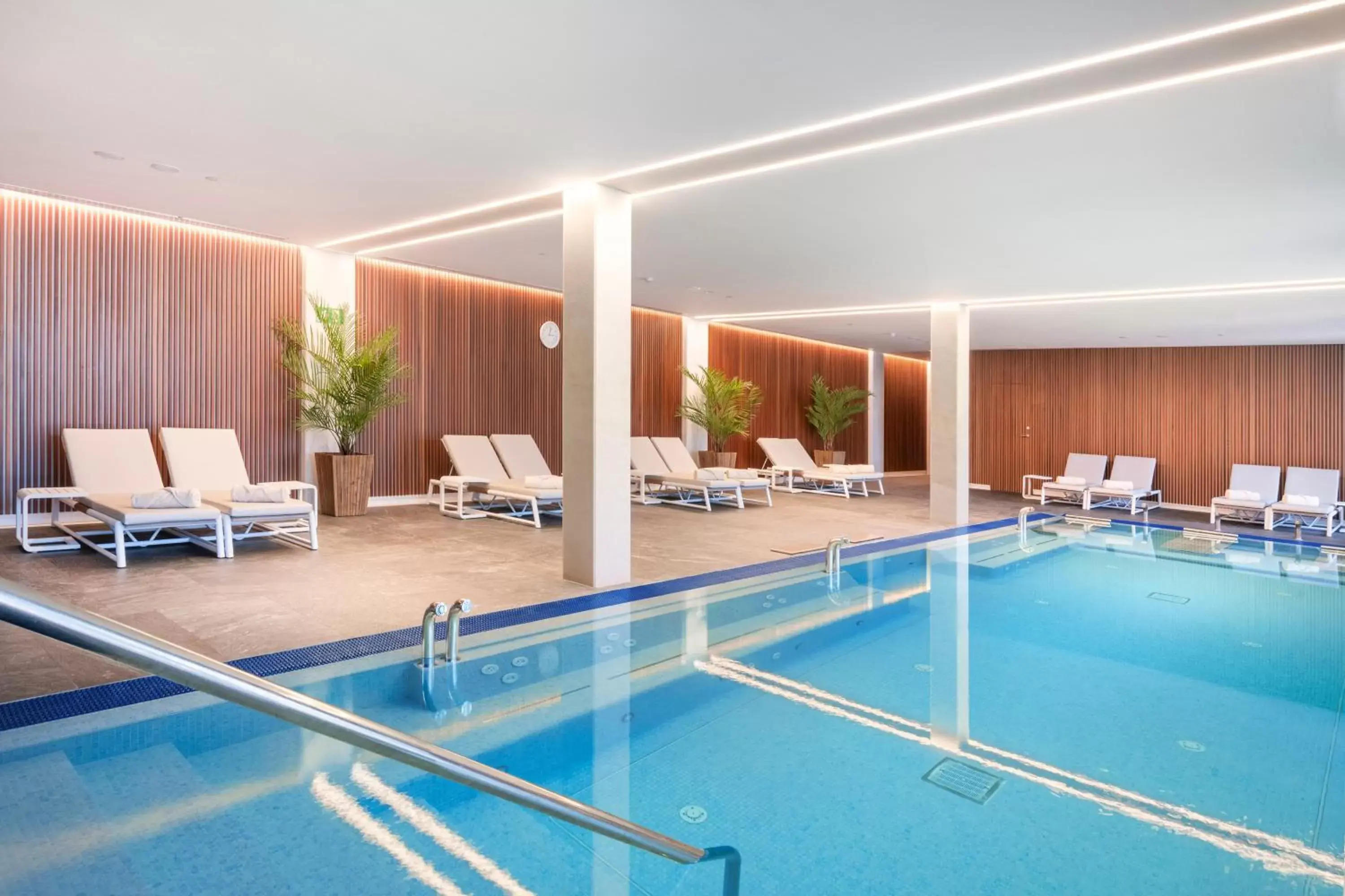 Spa and wellness centre/facilities, Swimming Pool in Hotel Marina Badalona