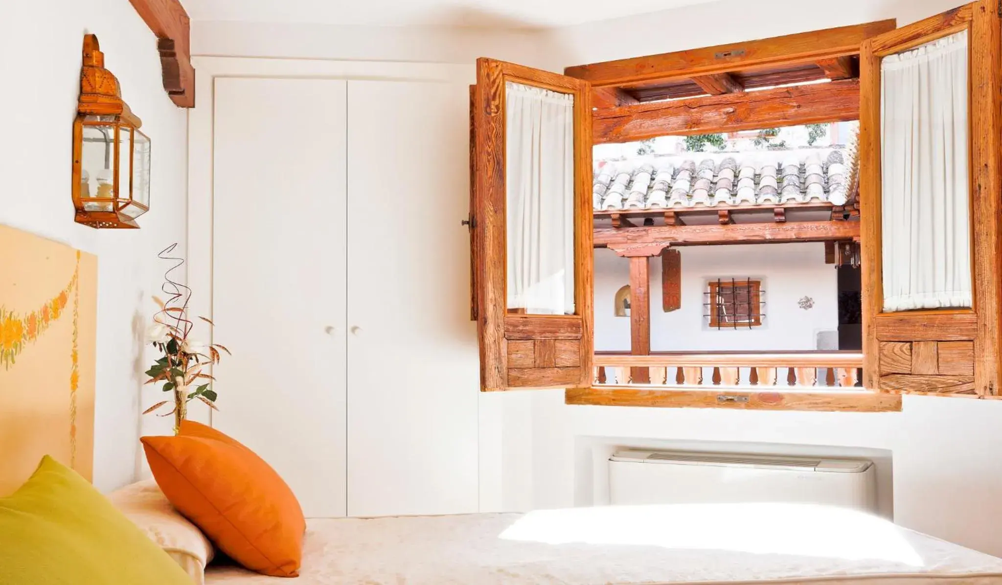 Day, Bathroom in Posada del Tio Juanón