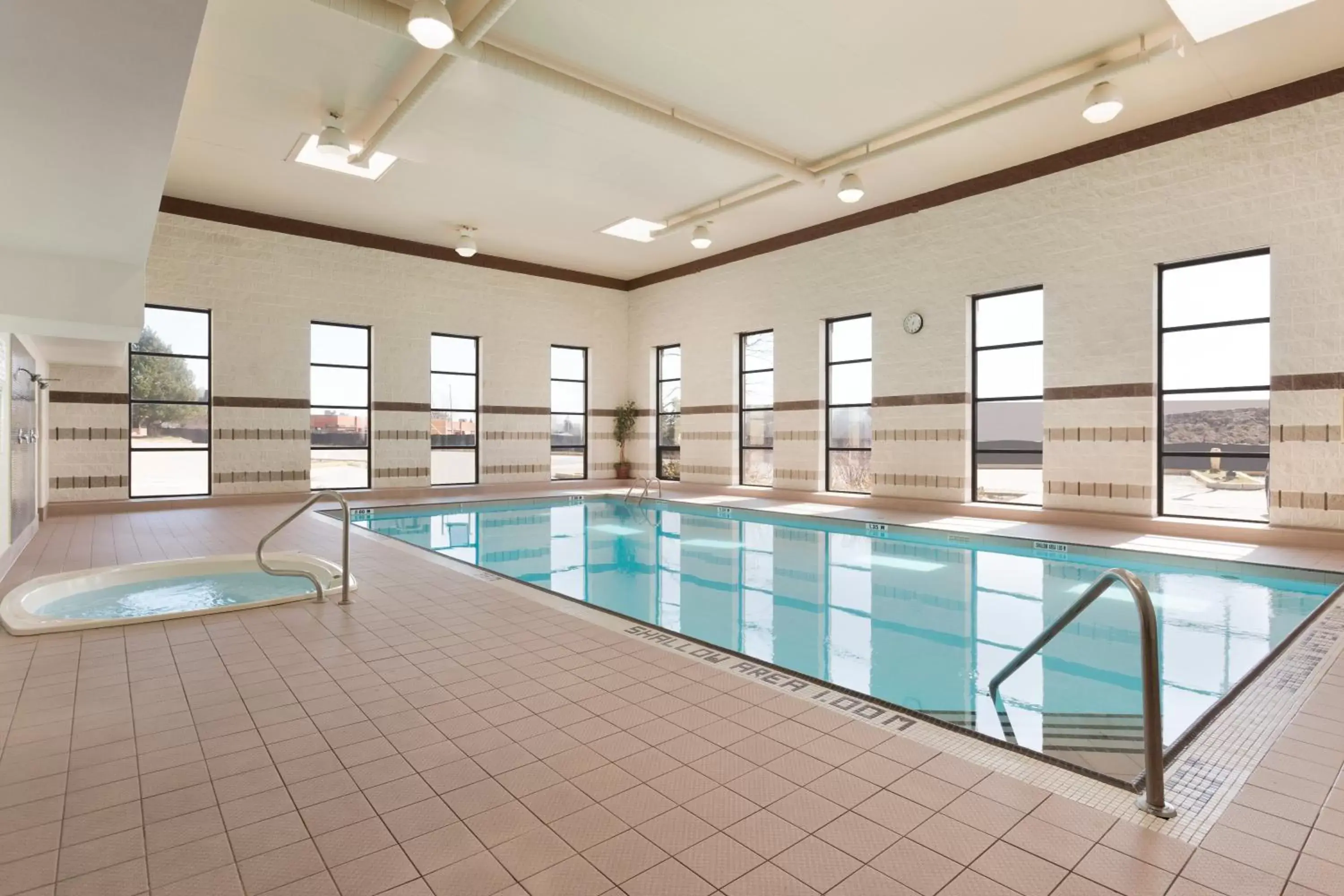 , Swimming Pool in Park Inn by Radisson Toronto-Markham