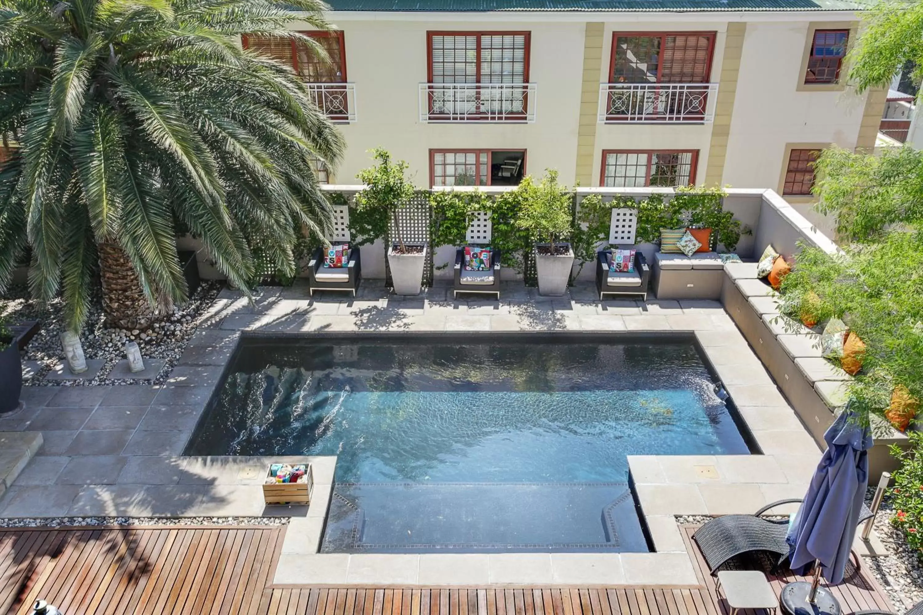 Balcony/Terrace, Pool View in Derwent House