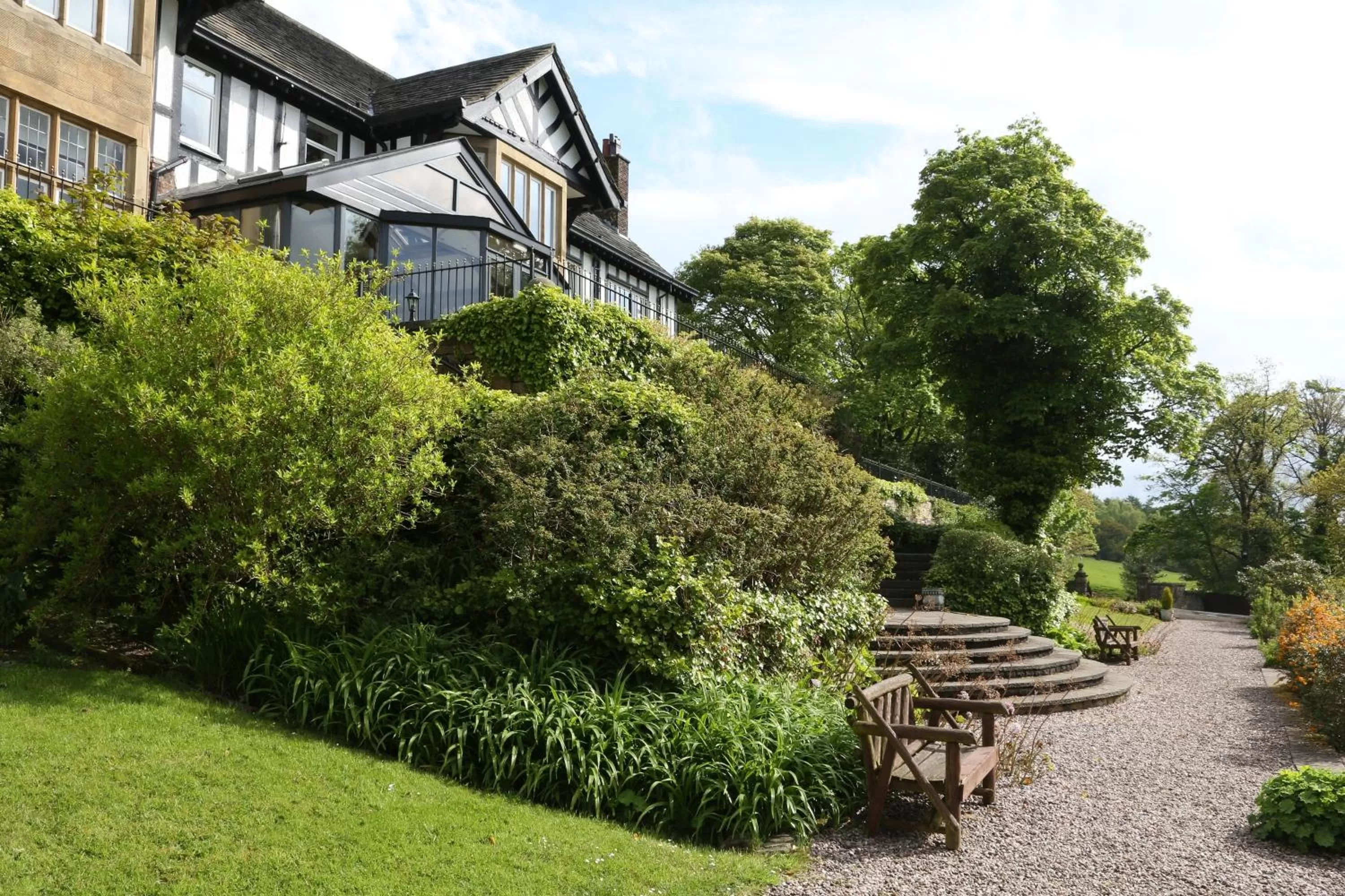 Property building in Higher Trapp Hotel