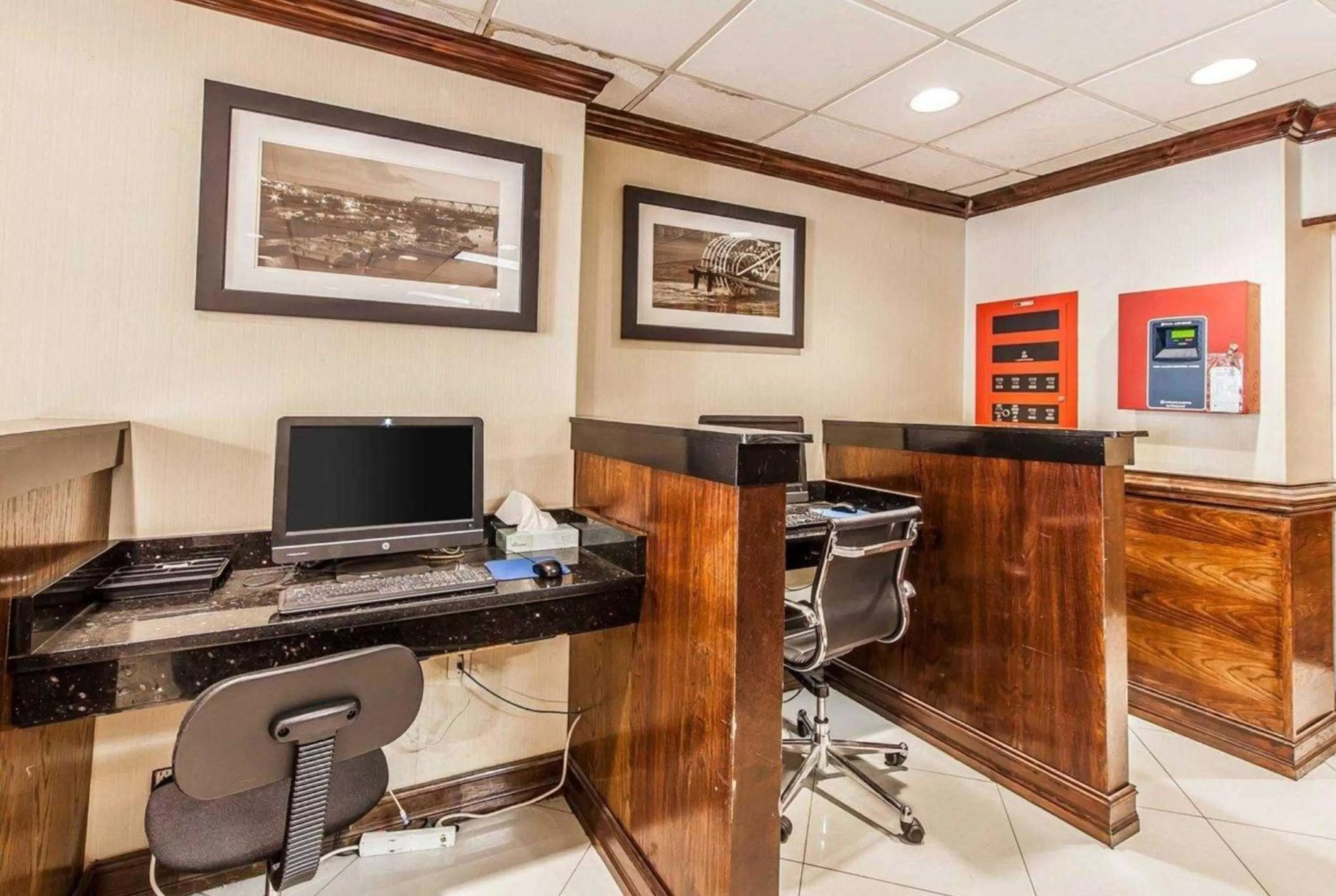 Business facilities in Wingate by Wyndham Marietta Conference Center Ohio