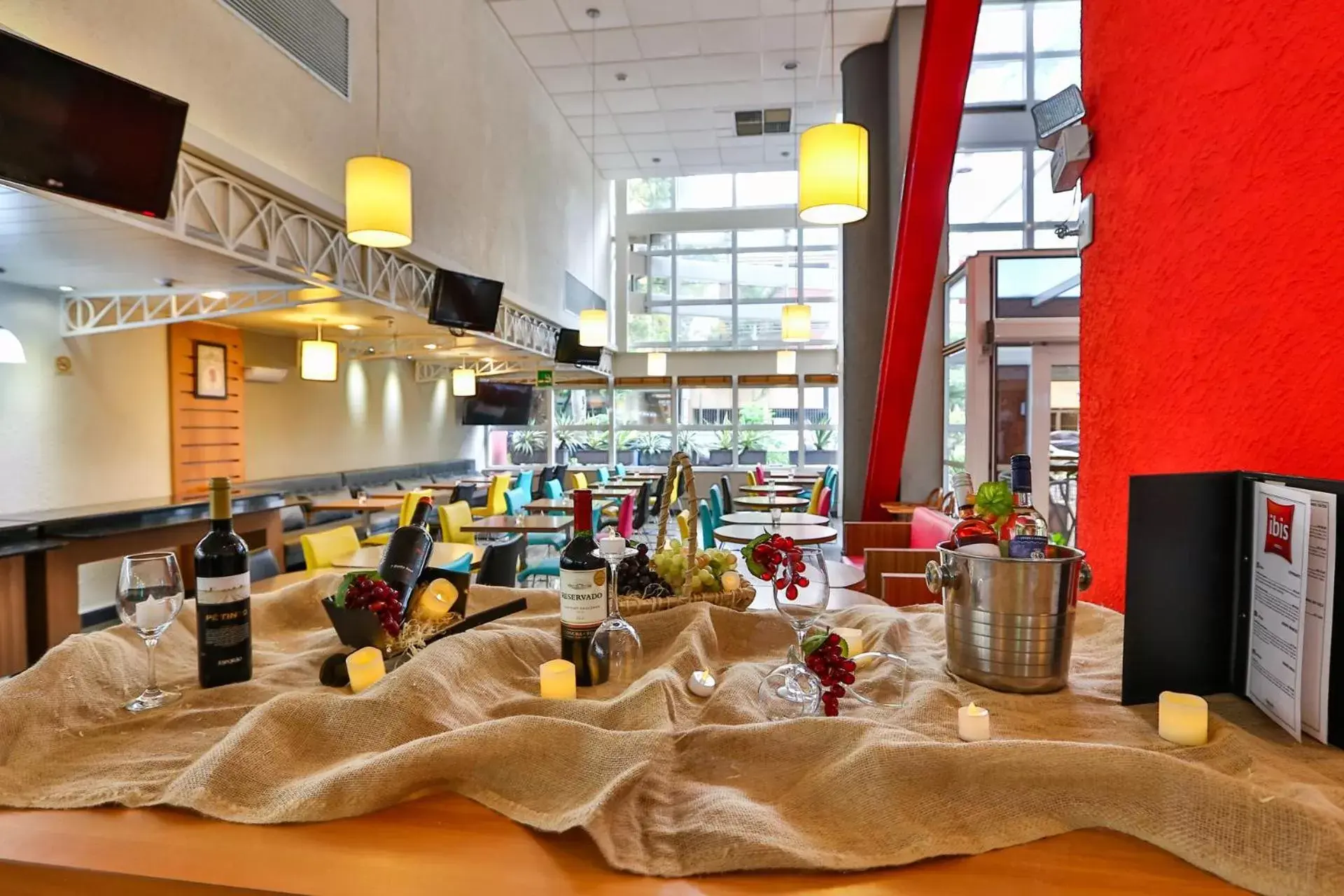 Restaurant/places to eat in Ibis Maringa Restaurant/places to eat in Ibis Maringa