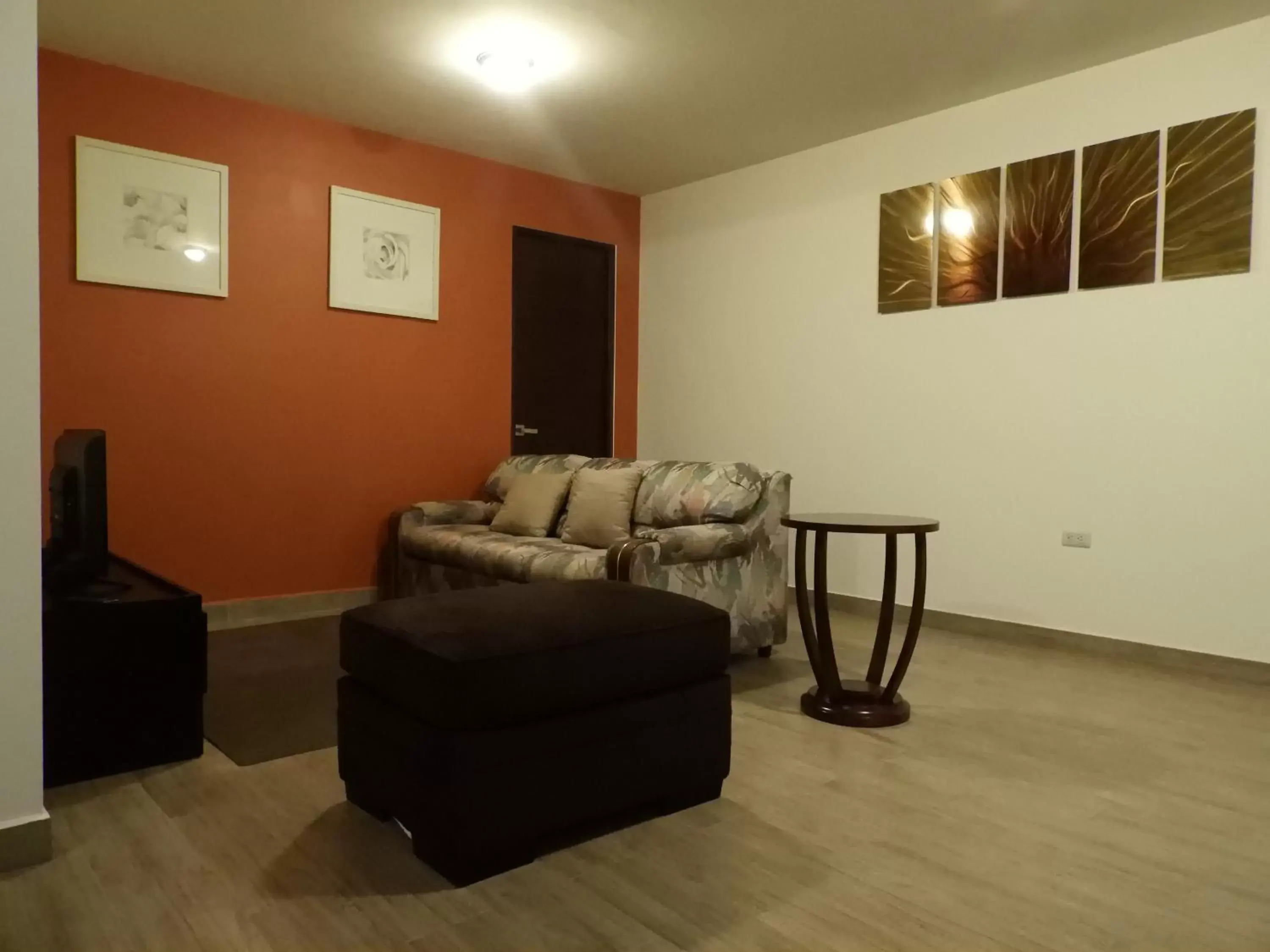 Living room, Seating Area in Casona San Cayetano Suites & Lofts by Lunian