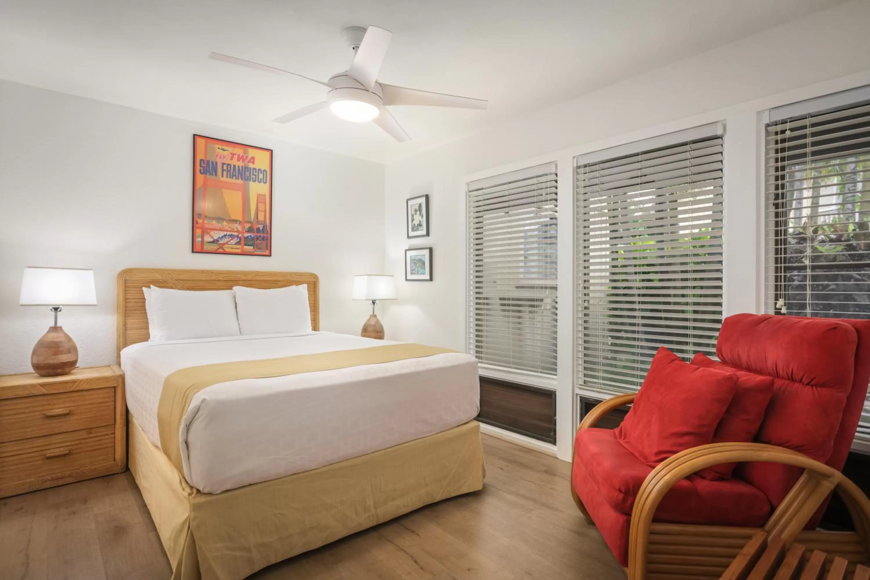 Bed in Aston At Poipu Kai