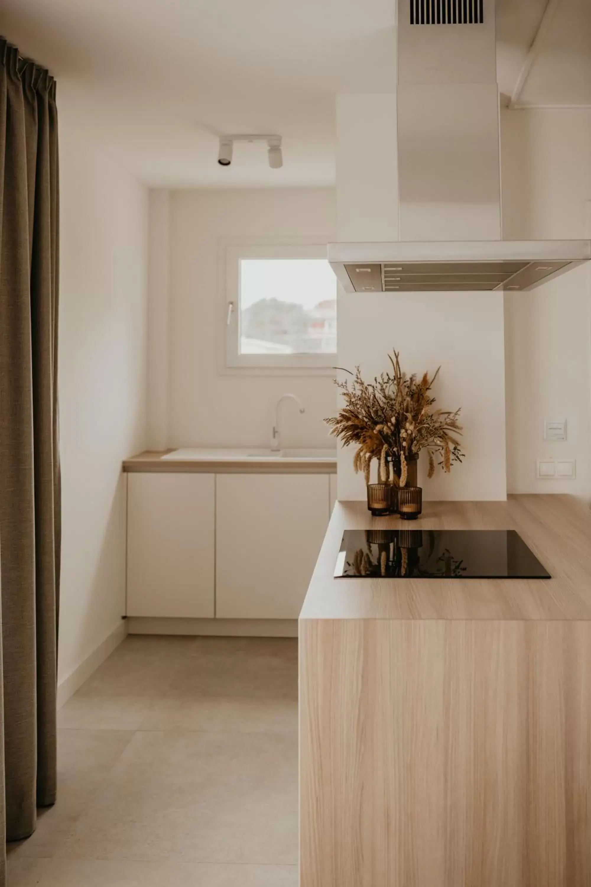 Kitchen/Kitchenette in Portomar Apartments