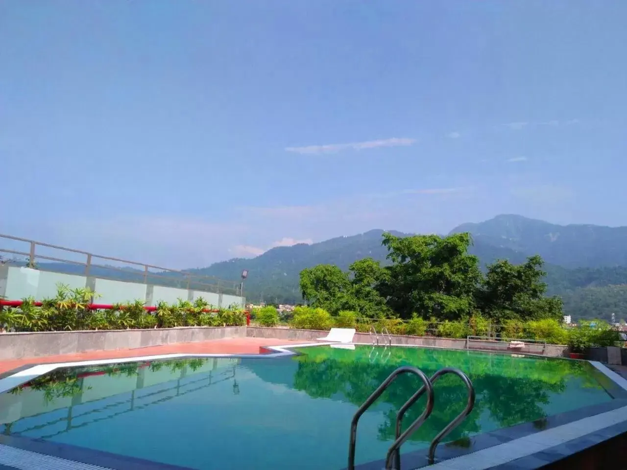 Swimming Pool in Hotel Natraj Rishikesh