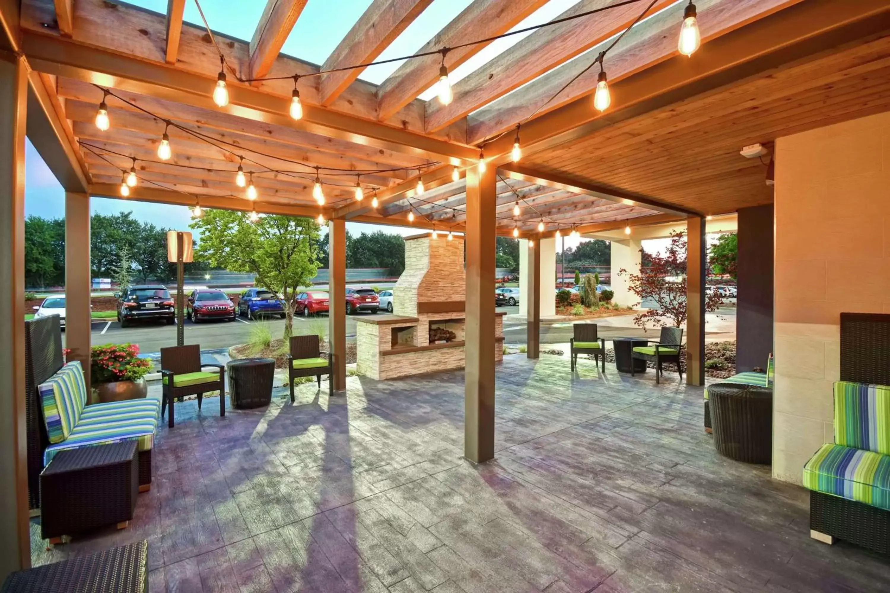 Patio, Restaurant/Places to Eat in Home2 Suites by Hilton Atlanta Norcross