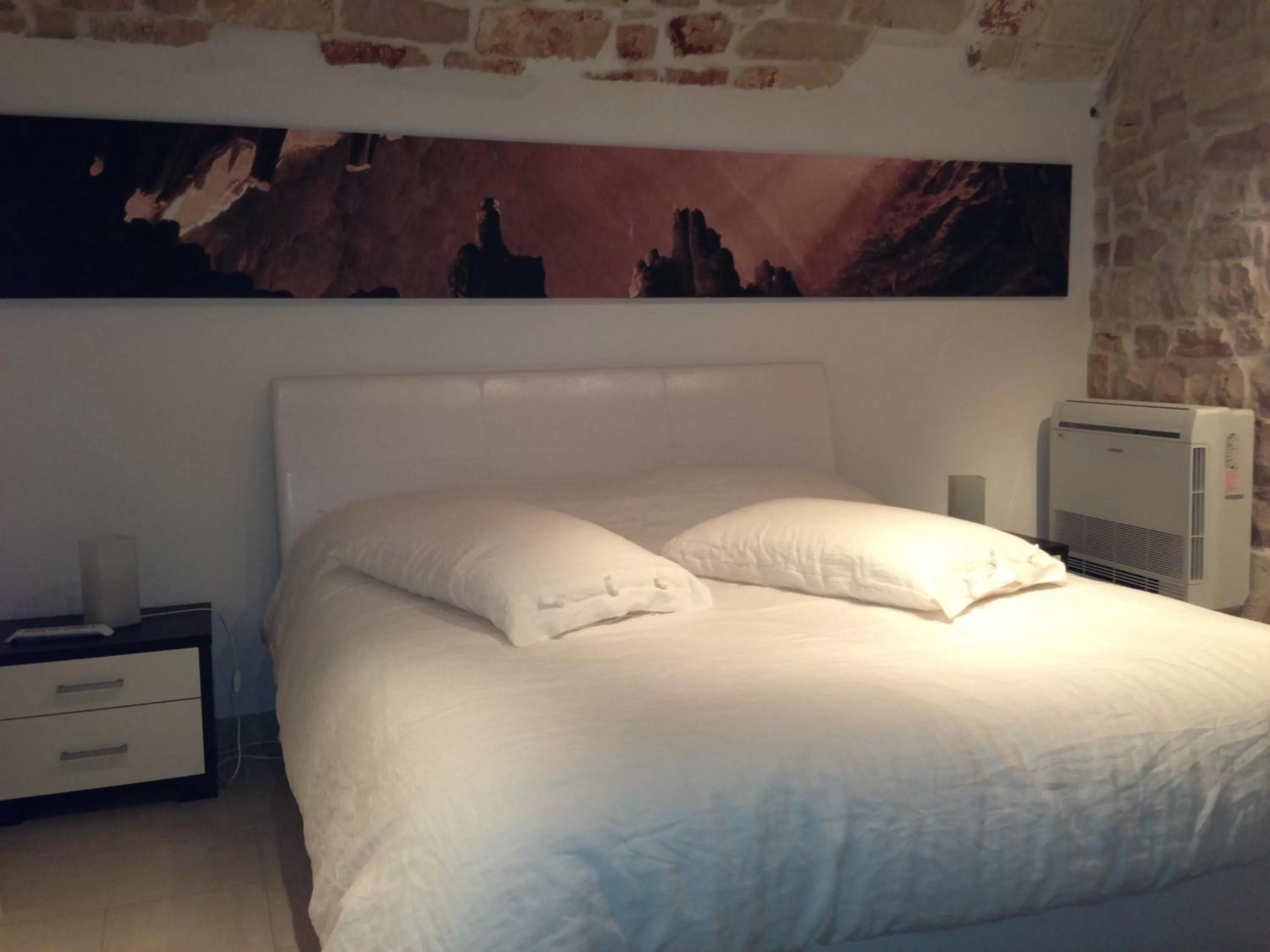 Photo of the whole room, Bed in Albergo Diffuso Dimora Rossi B&B