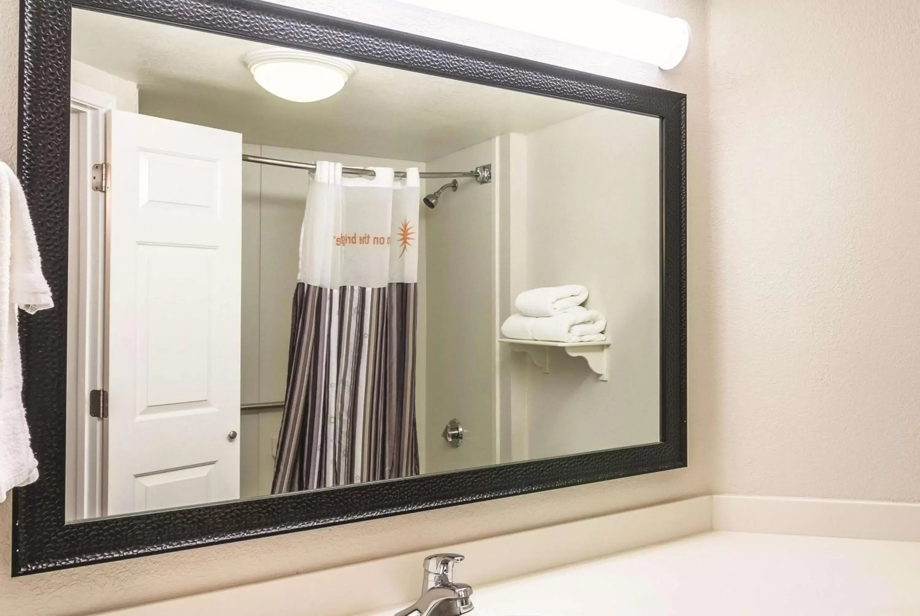 Photo of the whole room, Bathroom in La Quinta by Wyndham Orlando Airport North