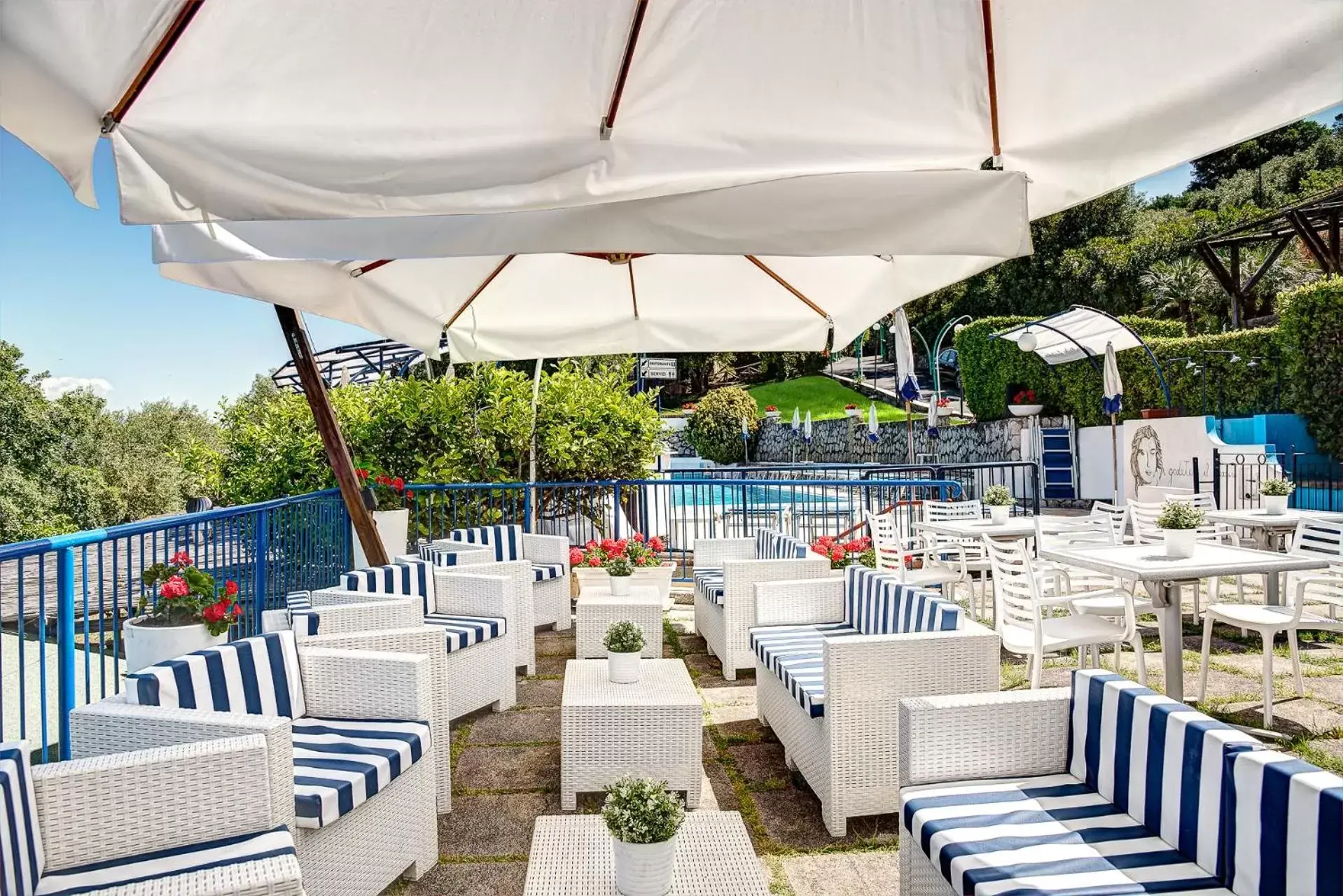 Balcony/Terrace, Restaurant/Places to Eat in Gocce Di Capri Resort