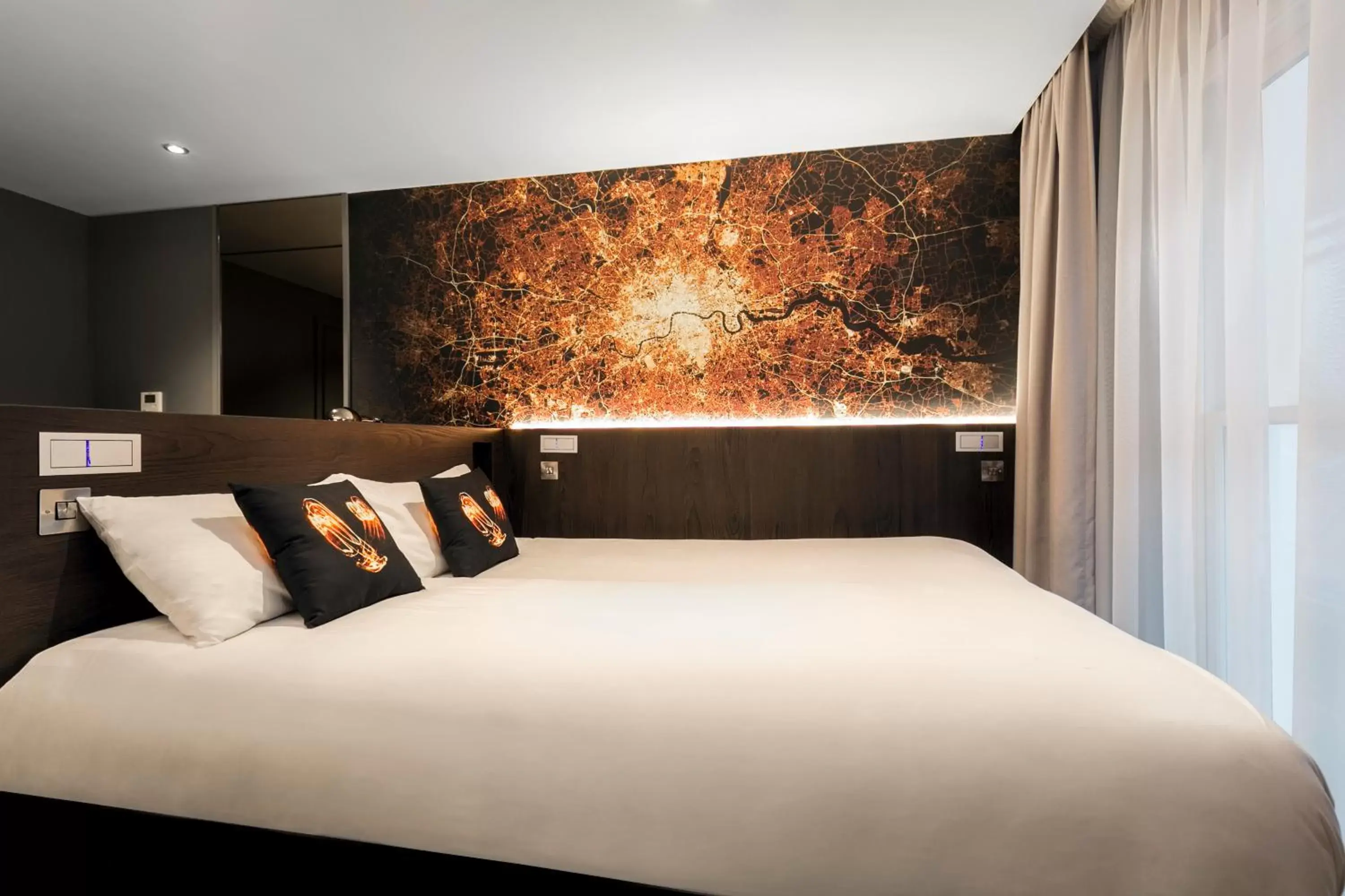 Bedroom, Bed in Heeton Concept Hotel – Luma Hammersmith