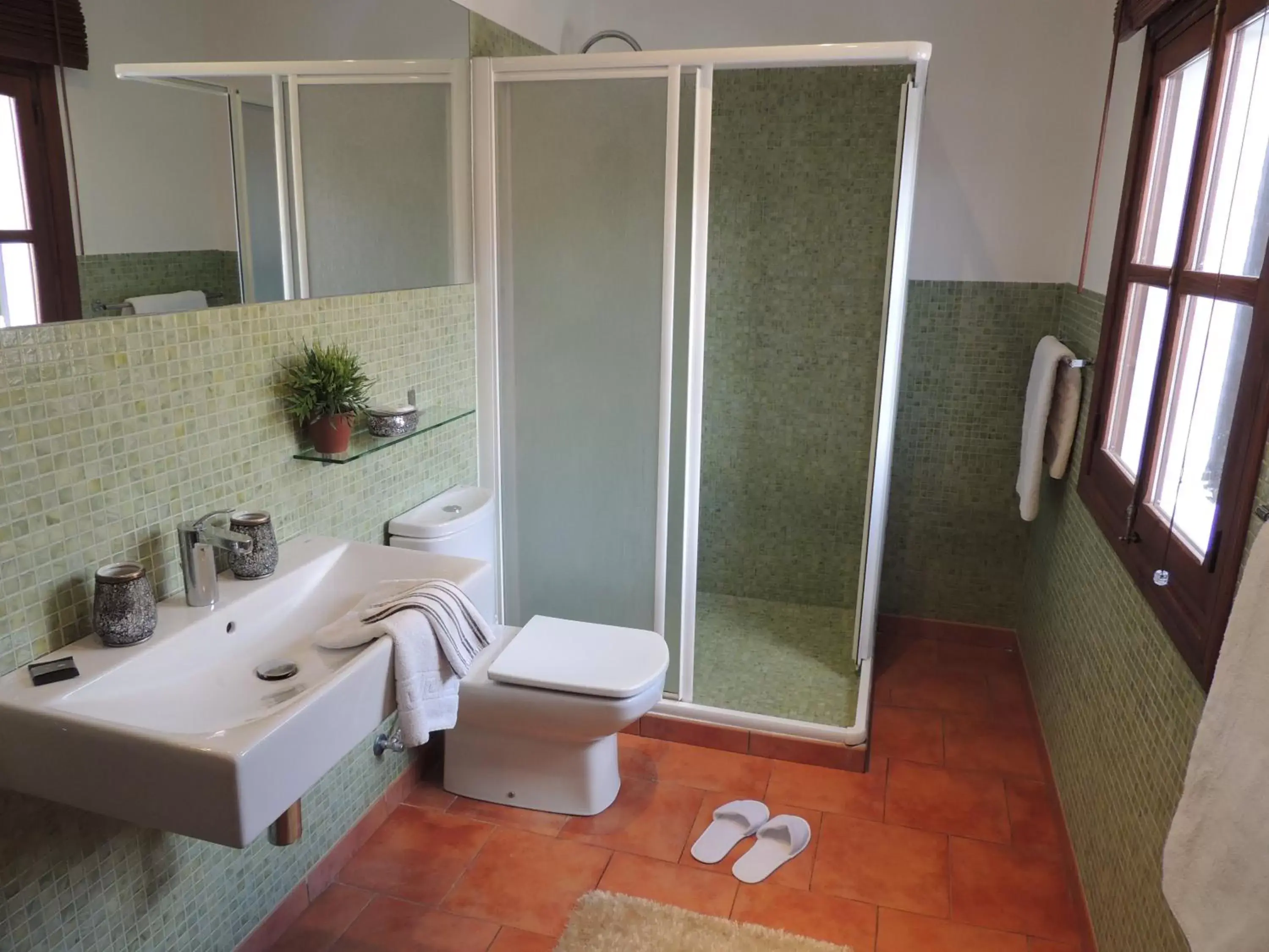 Shower, Bathroom in loftOtel canet