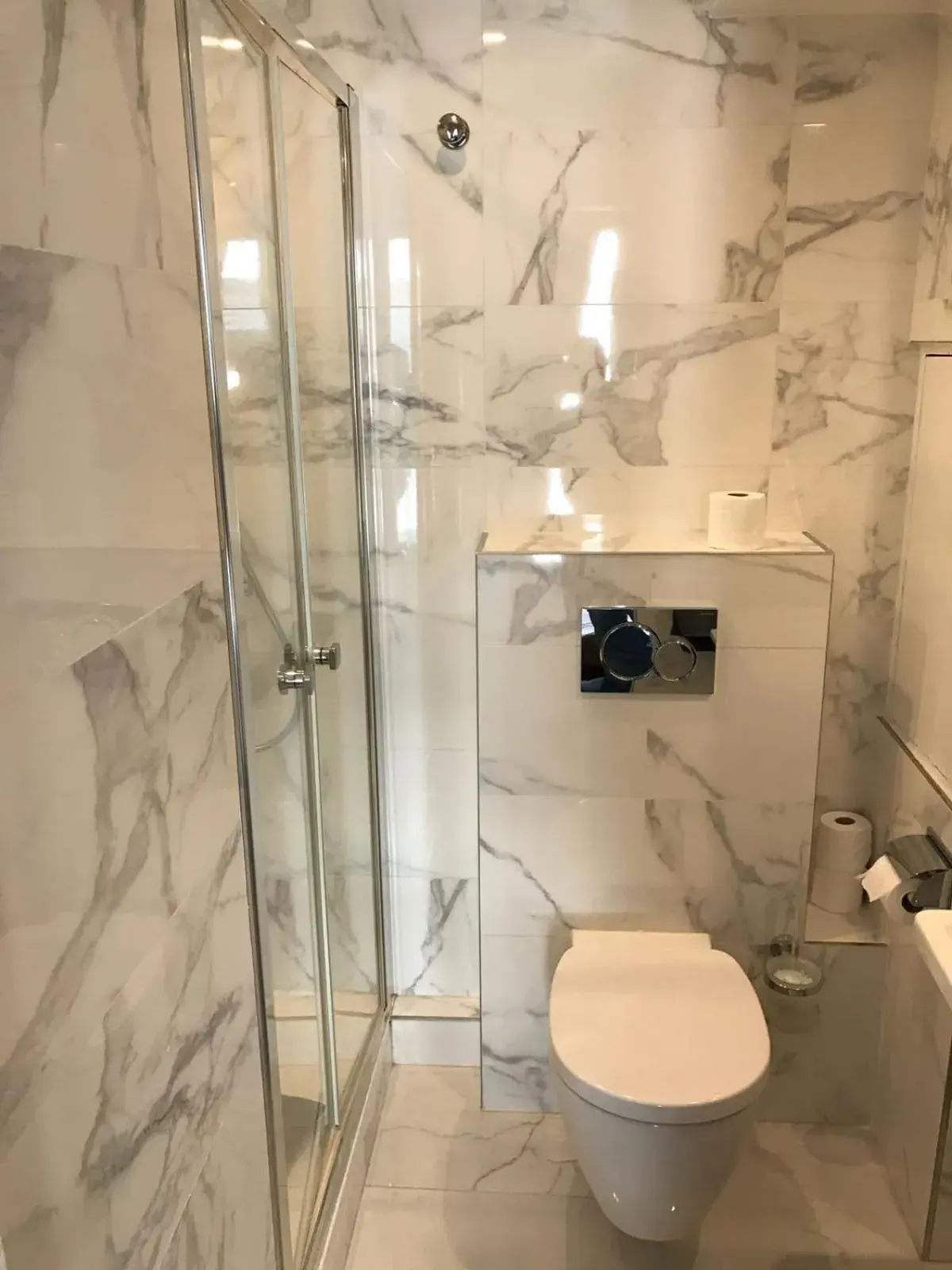 Toilet, Bathroom in Grand Hotel Nouvel Opera