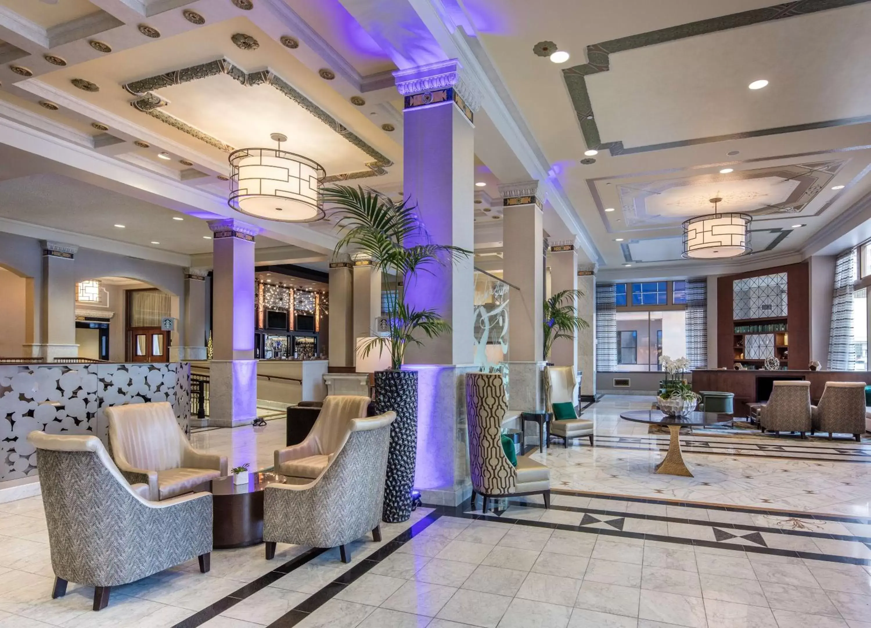 Lobby or reception, Lounge/Bar in The Pennywell St Louis Downtown a Hilton Hotel