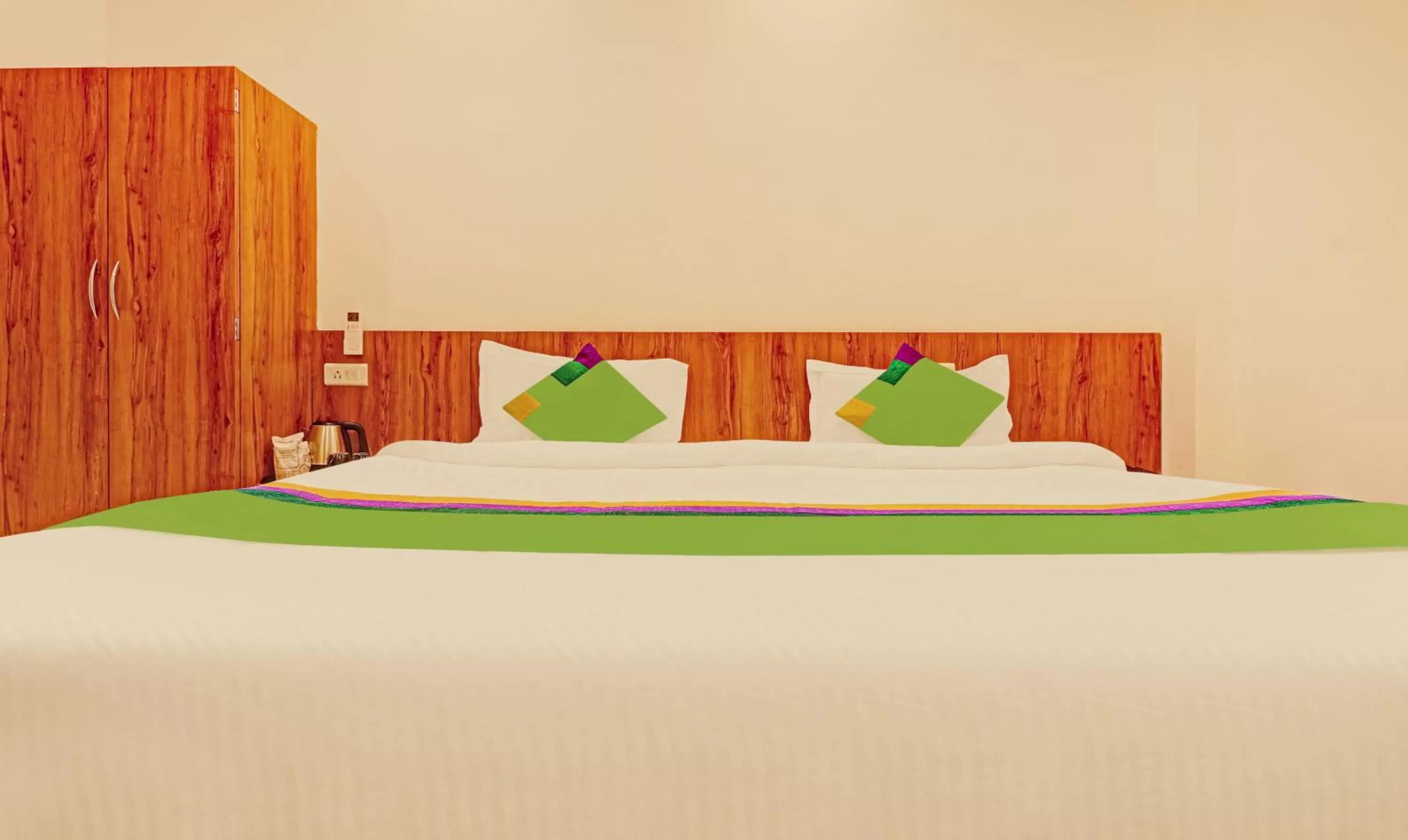 Bed in Treebo Silver Stallion