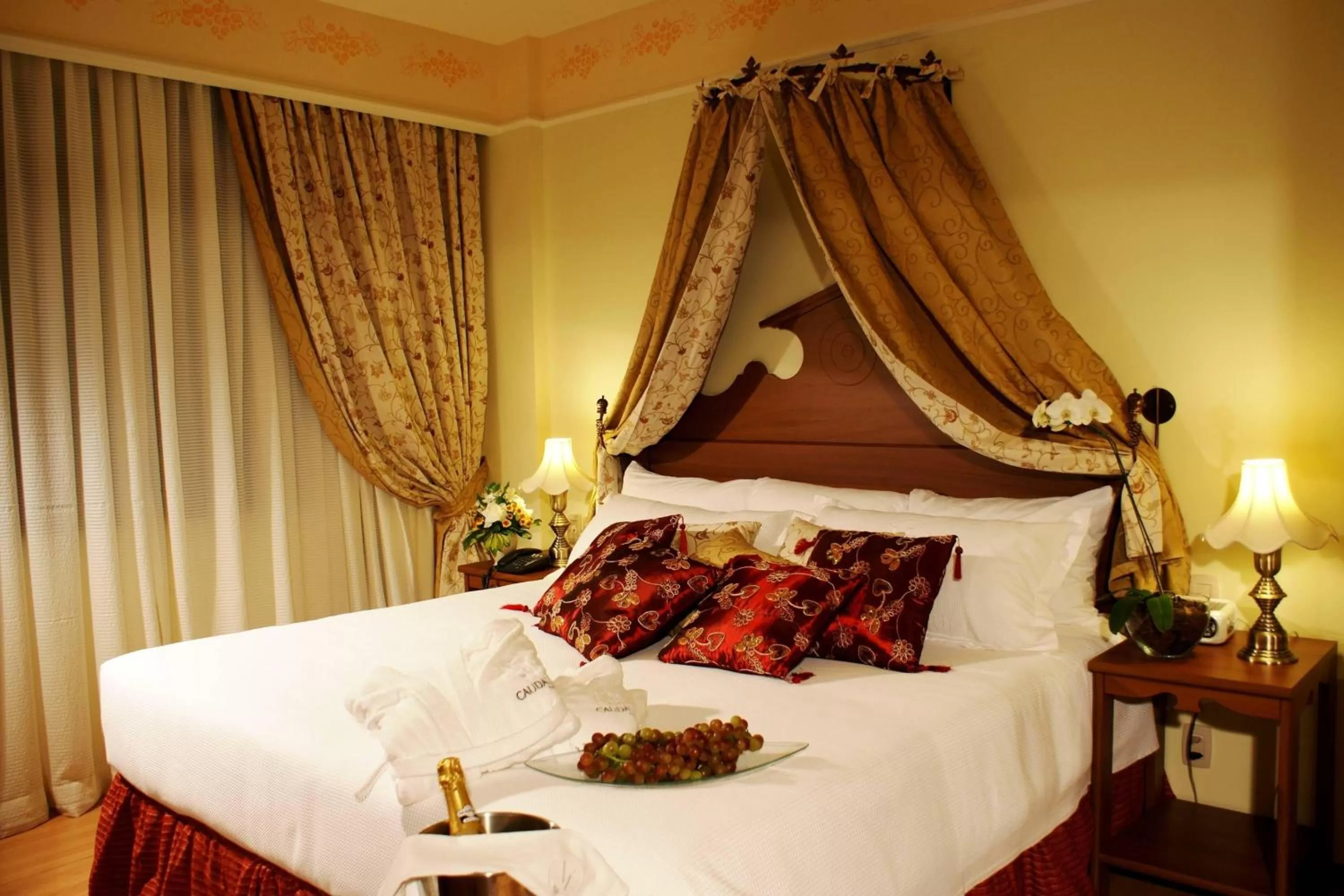 Bedroom in Hotel & Spa do Vinho, Autograph Collection