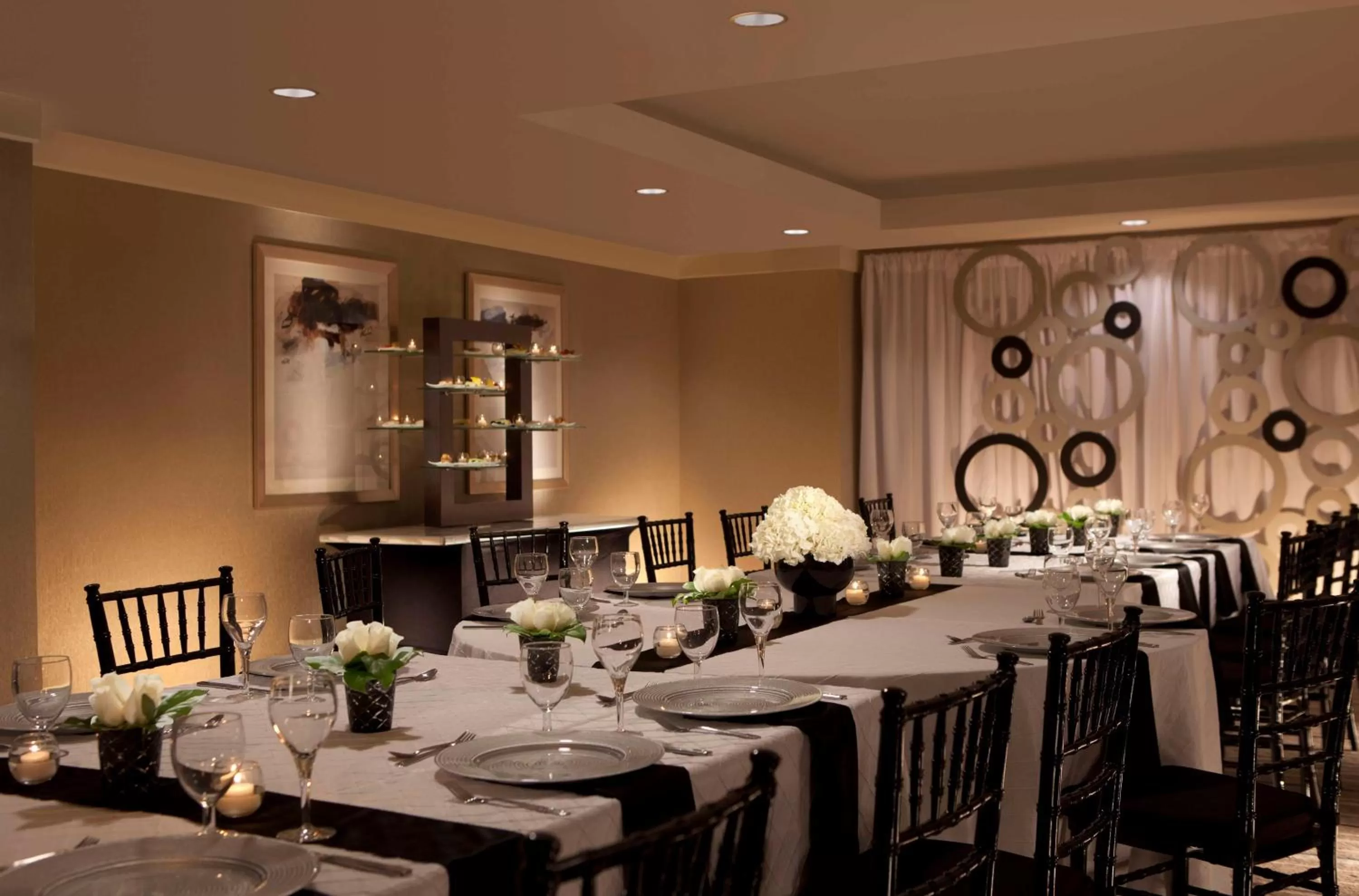 Meeting/conference room in Hilton Orlando Lake Buena Vista - Disney Springs™ Area