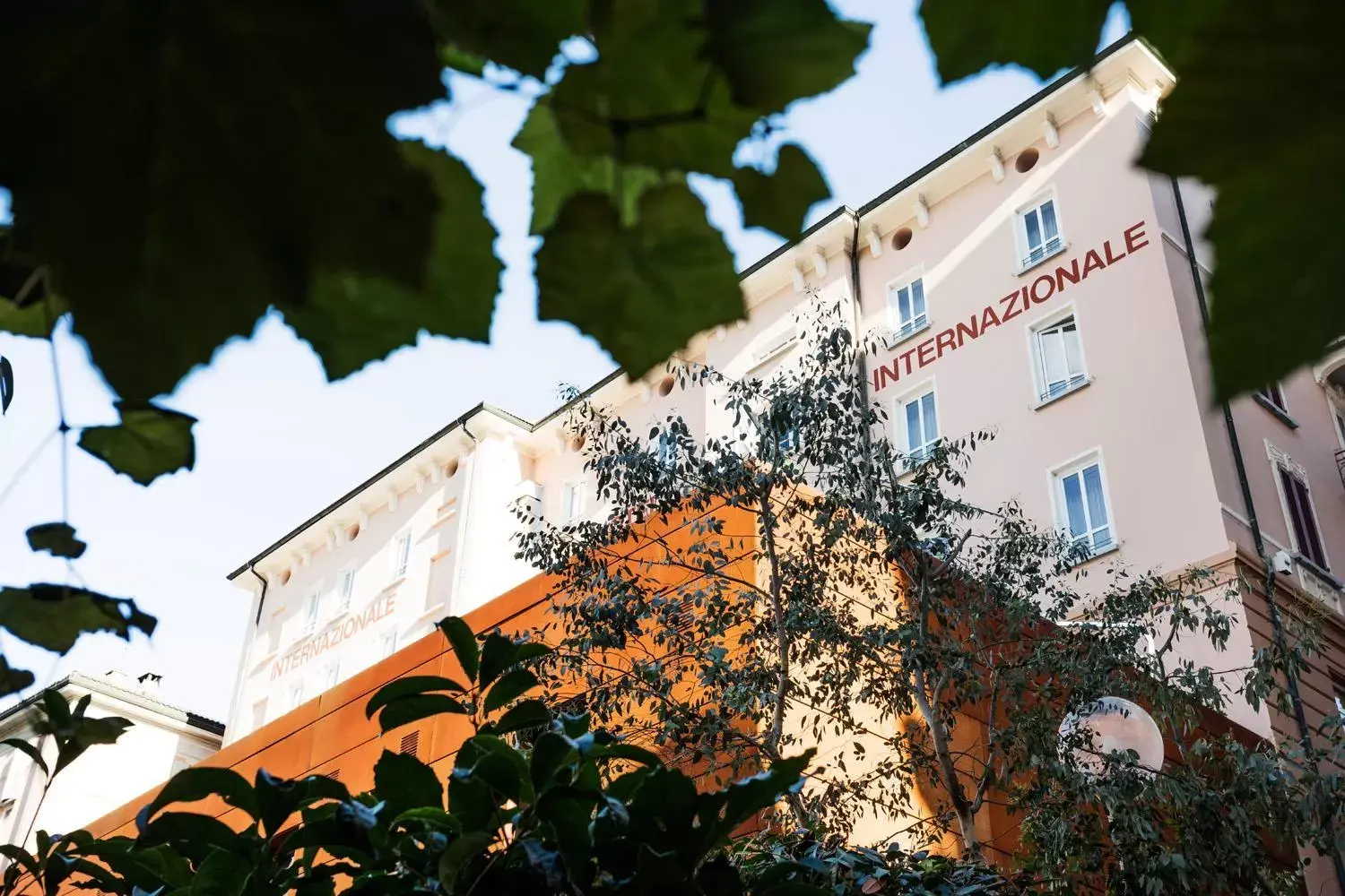 Facade/entrance, Property Building in Hotel Internazionale Bellinzona