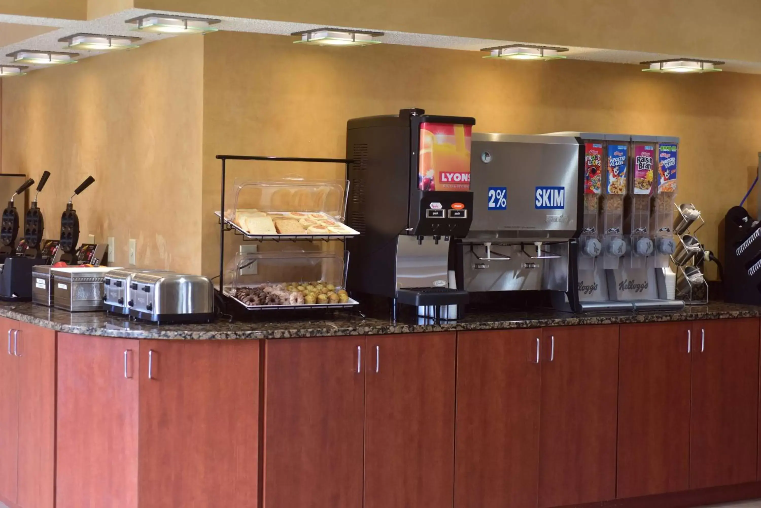 Restaurant/places to eat in Best Western Ambassador Inn & Suites