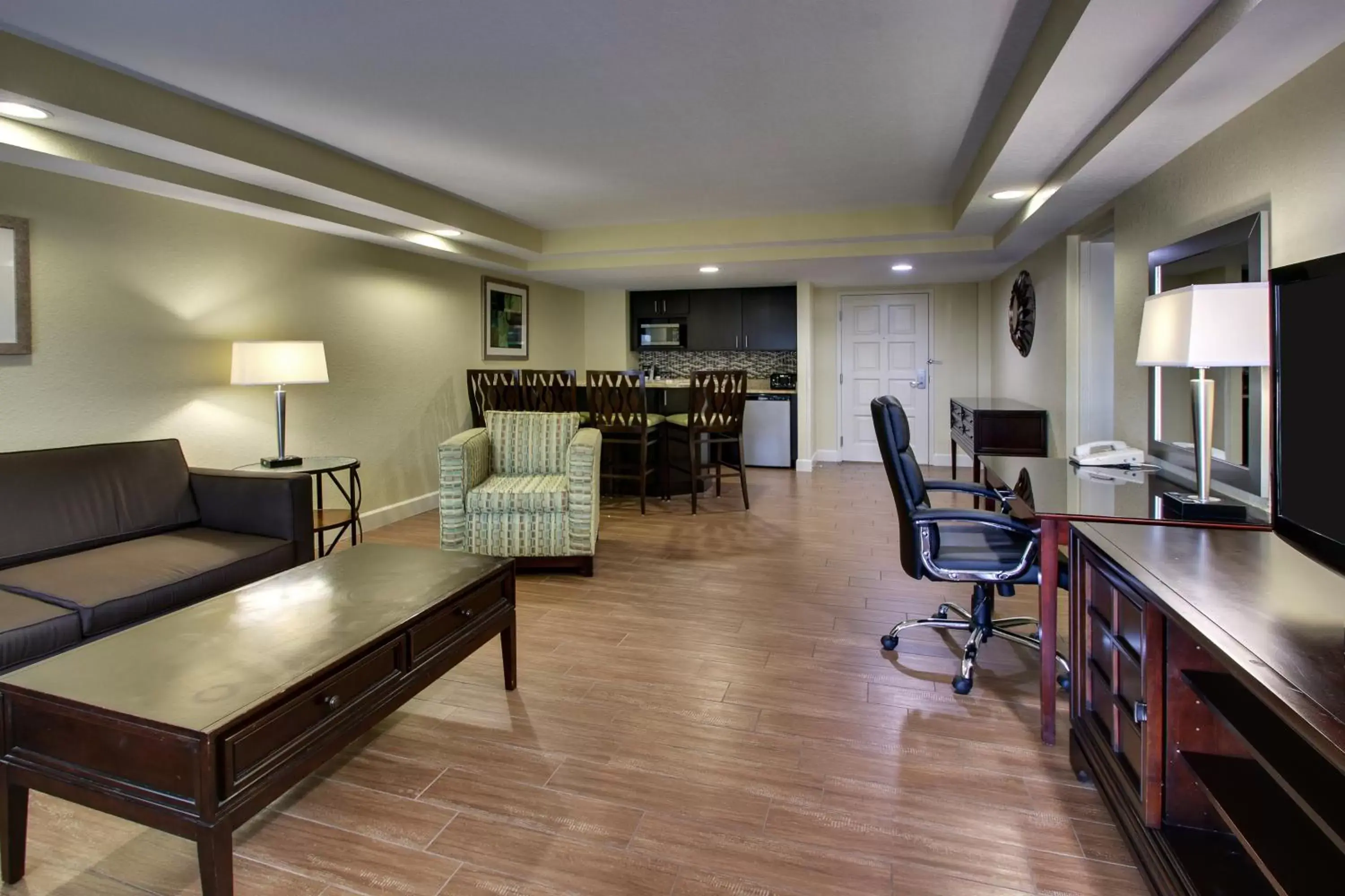 Photo of the whole room in Holiday Inn Resort Orlando - Lake Buena Vista, an IHG Hotel