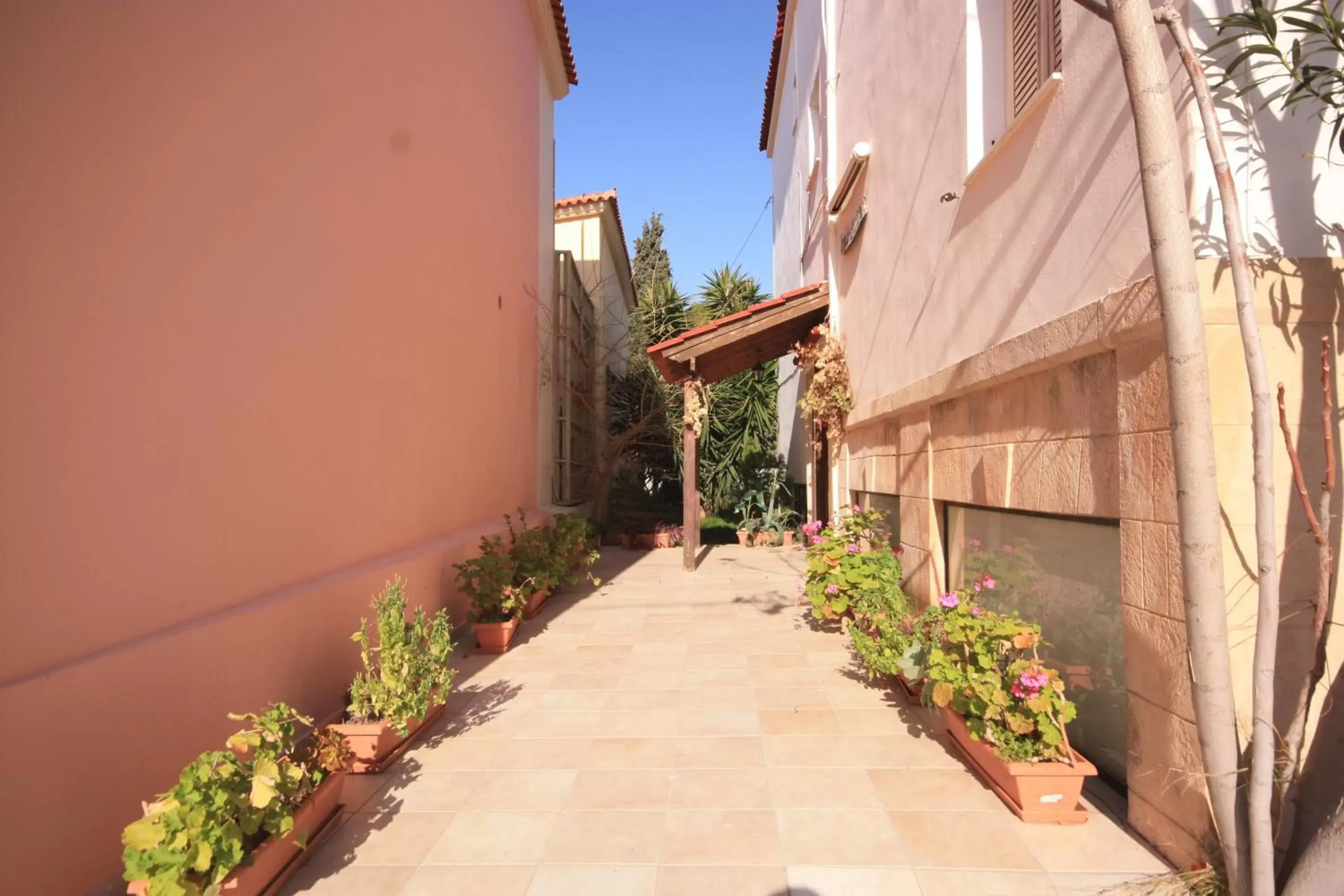 Facade/entrance, Property Building in Ulrika