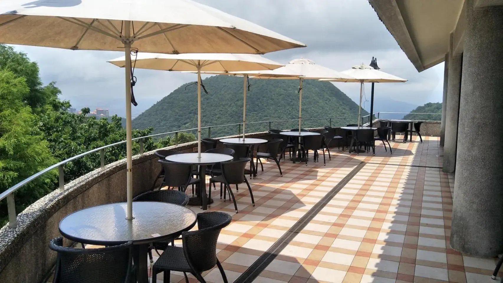 Restaurant/places to eat in Yanmin Hot Spring Resort Restaurant/places to eat in Yanmin Hot Spring Resort