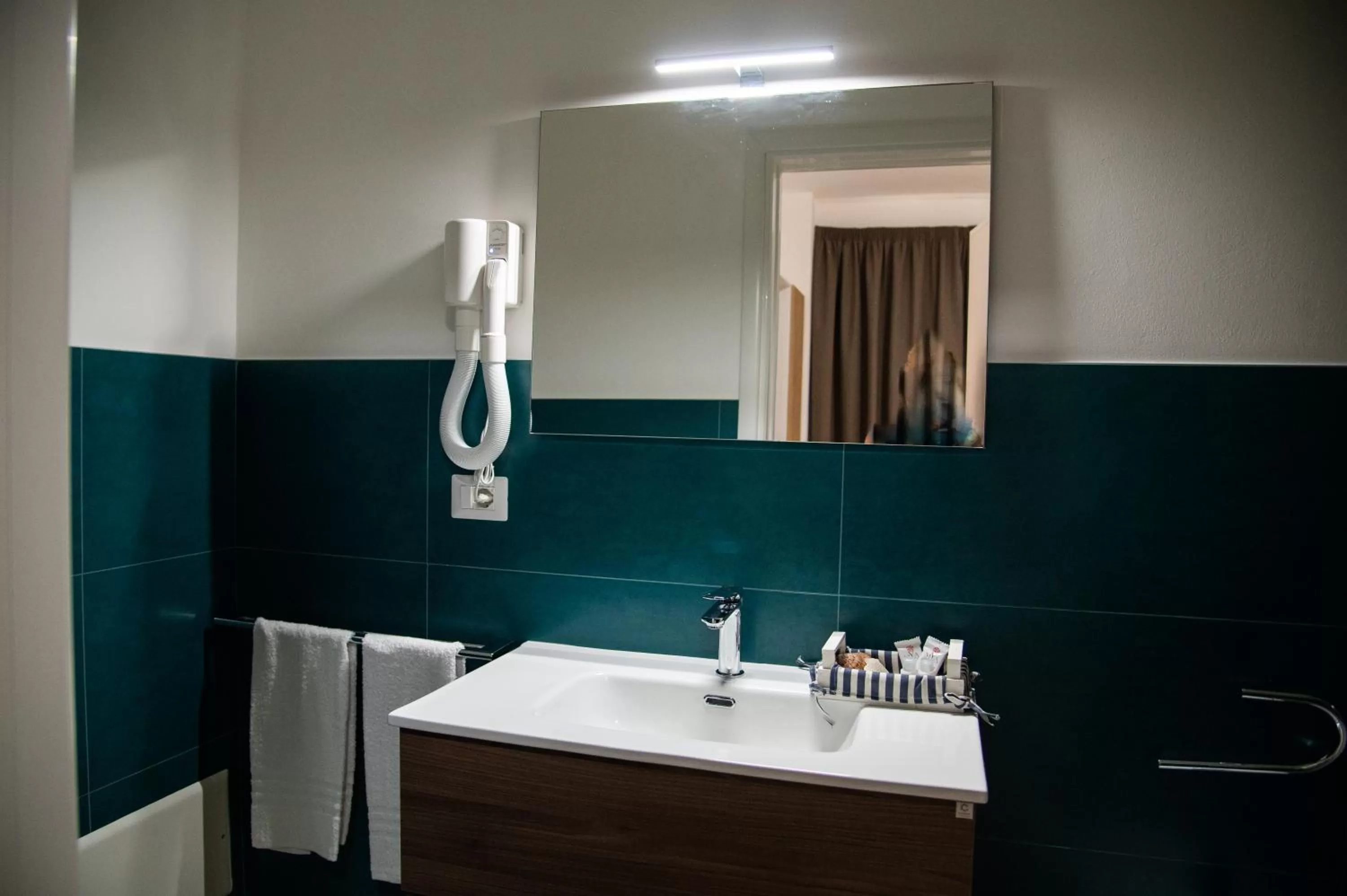 Bathroom in Granelli di sabbia