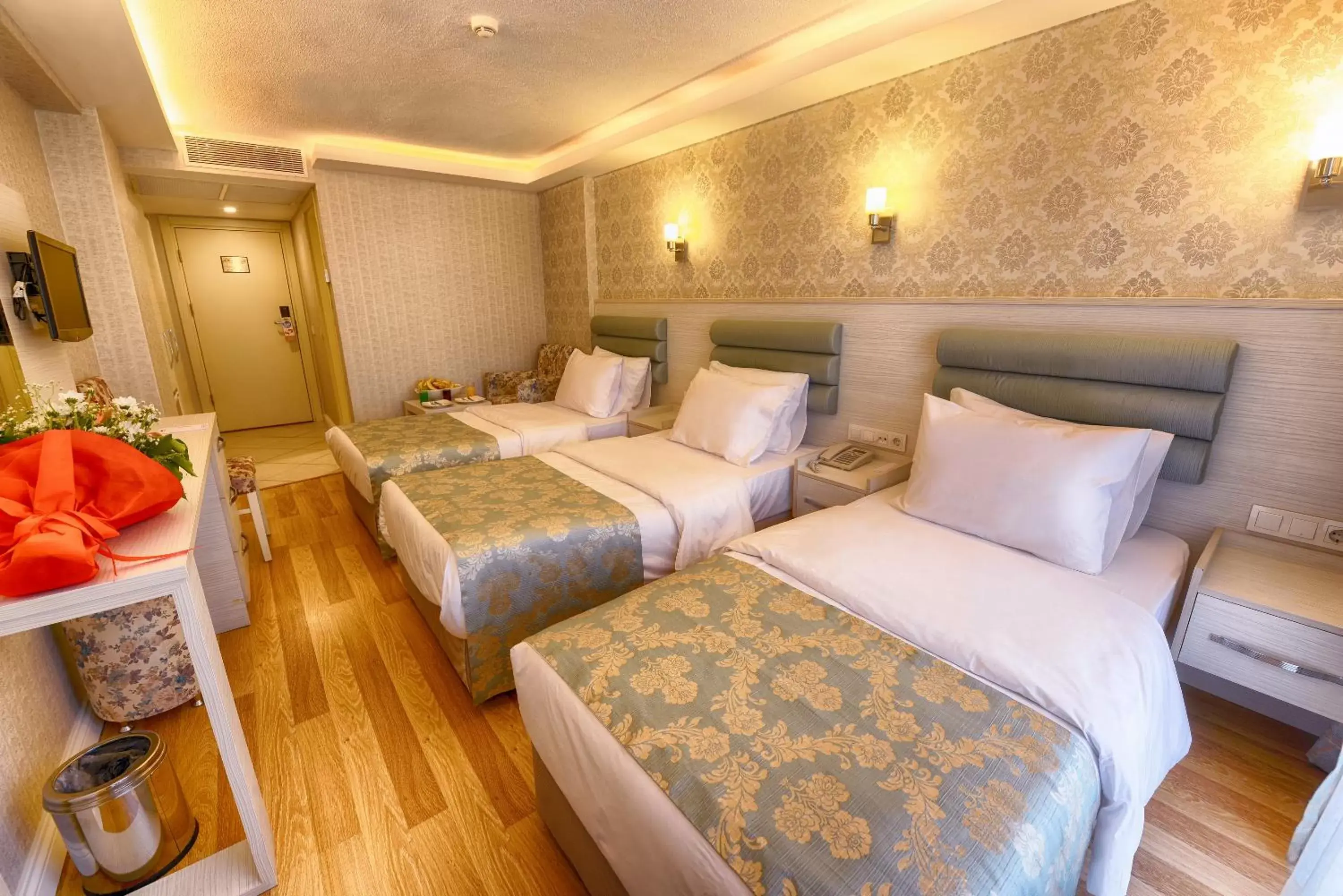 Bed in Florenta Hotel