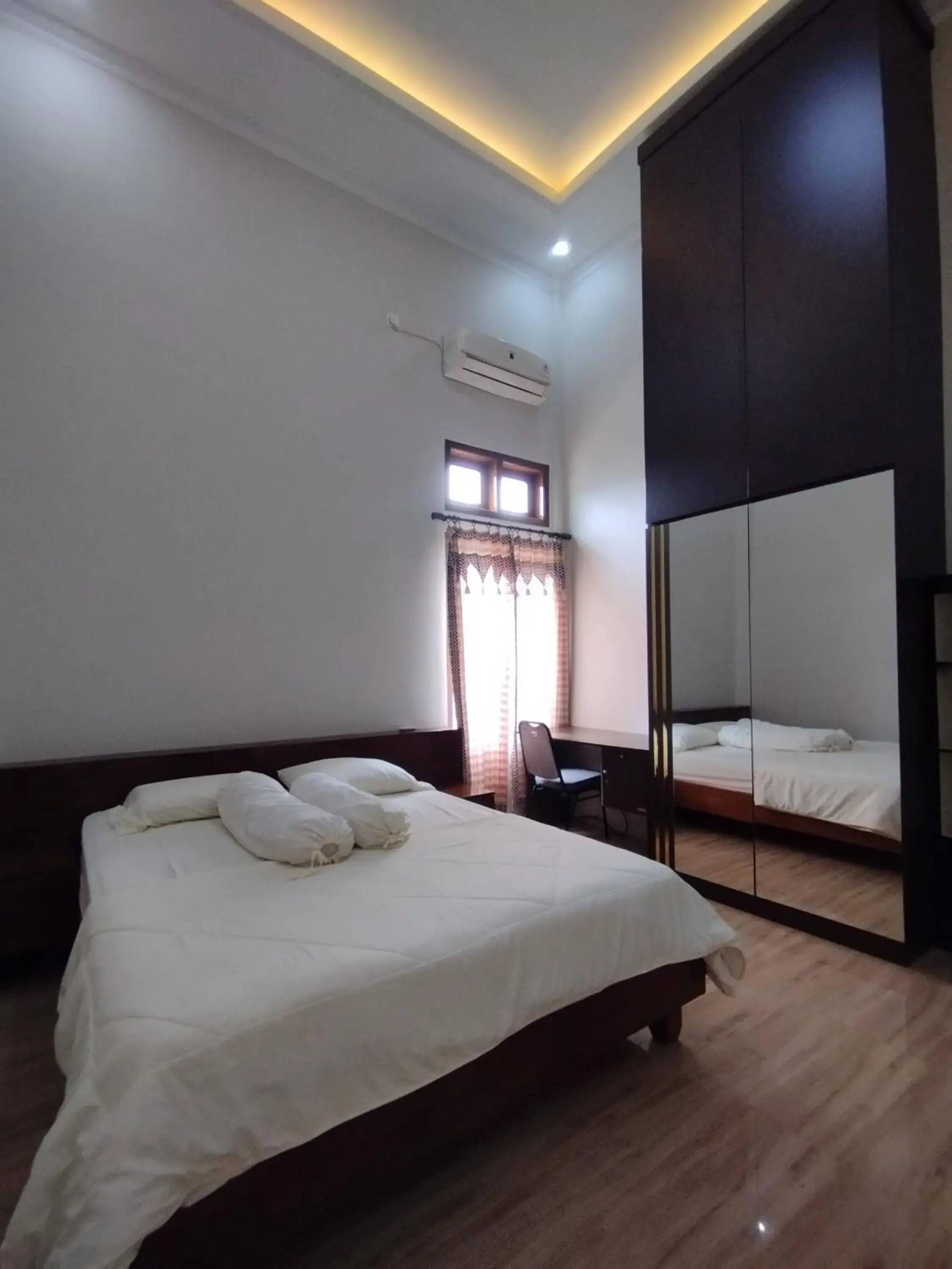 Bed in Saira Hotel dan Homestay Syariah