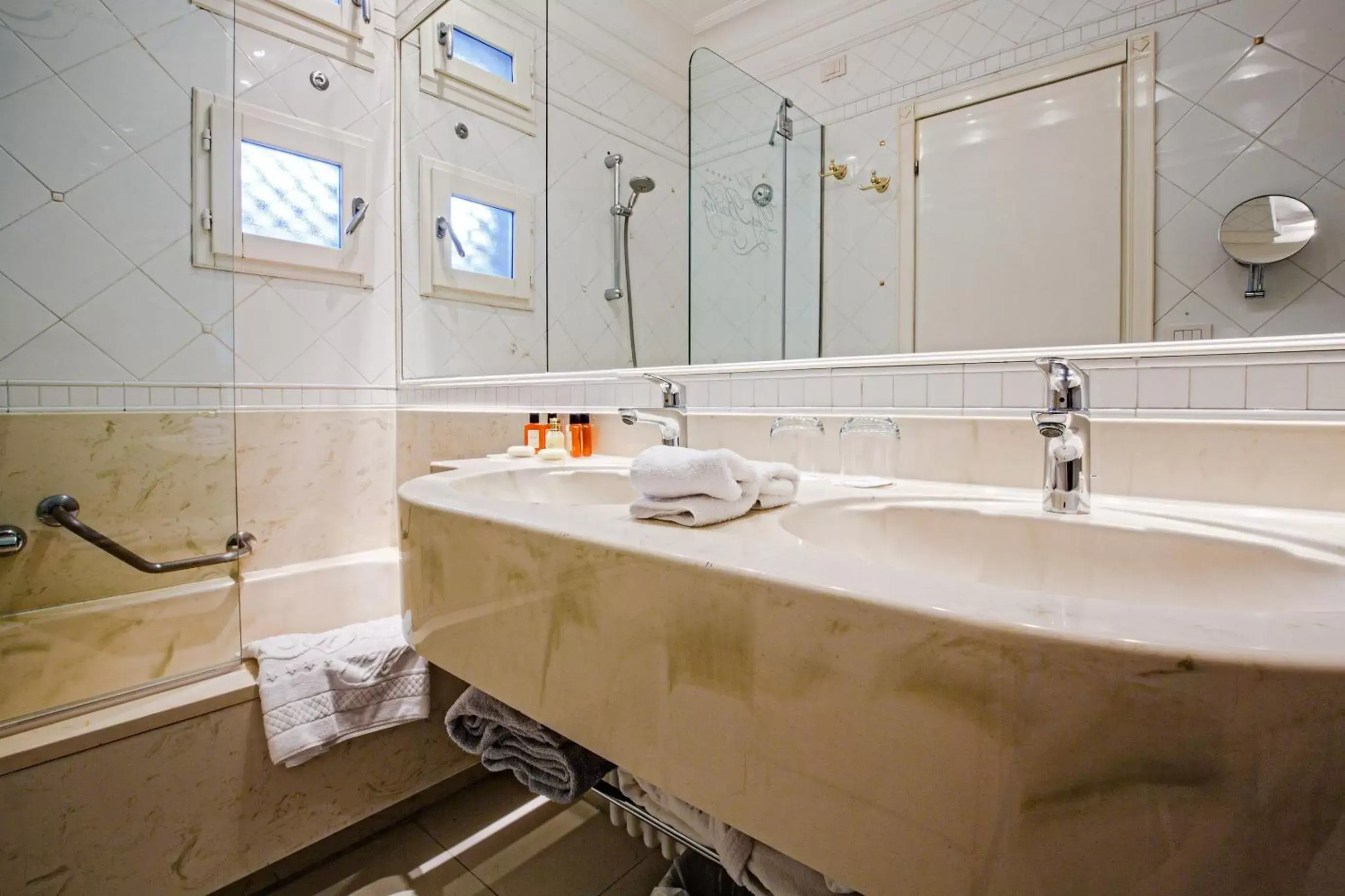 Bathroom in Grand Hotel Des Bains