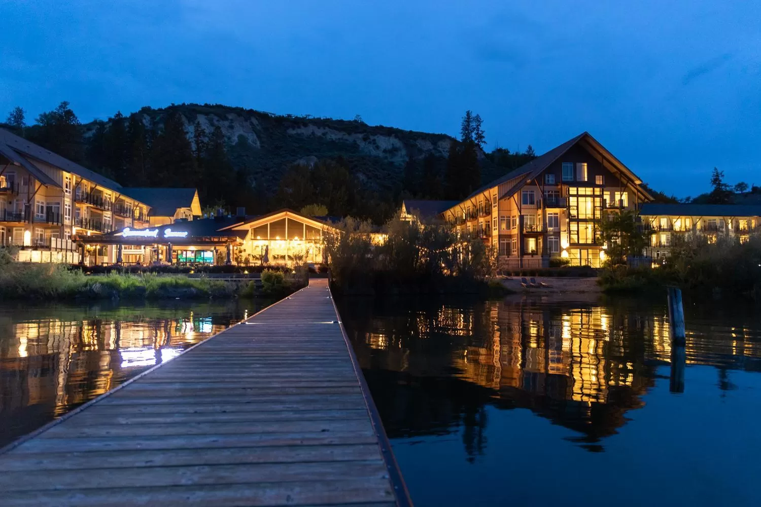 Property building in Summerland Waterfront Resort & Spa