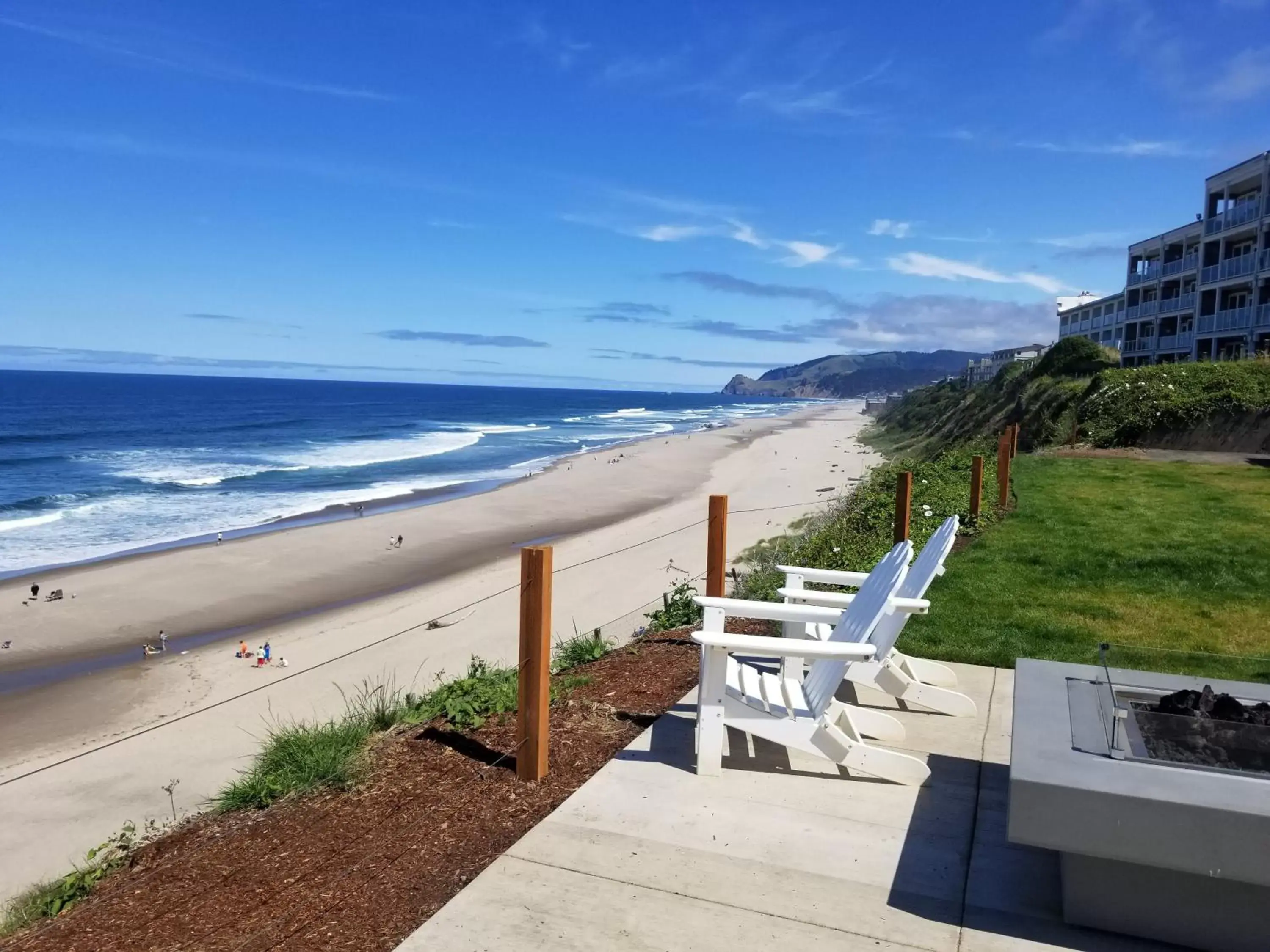 Beach in The Coho Oceanfront Lodge