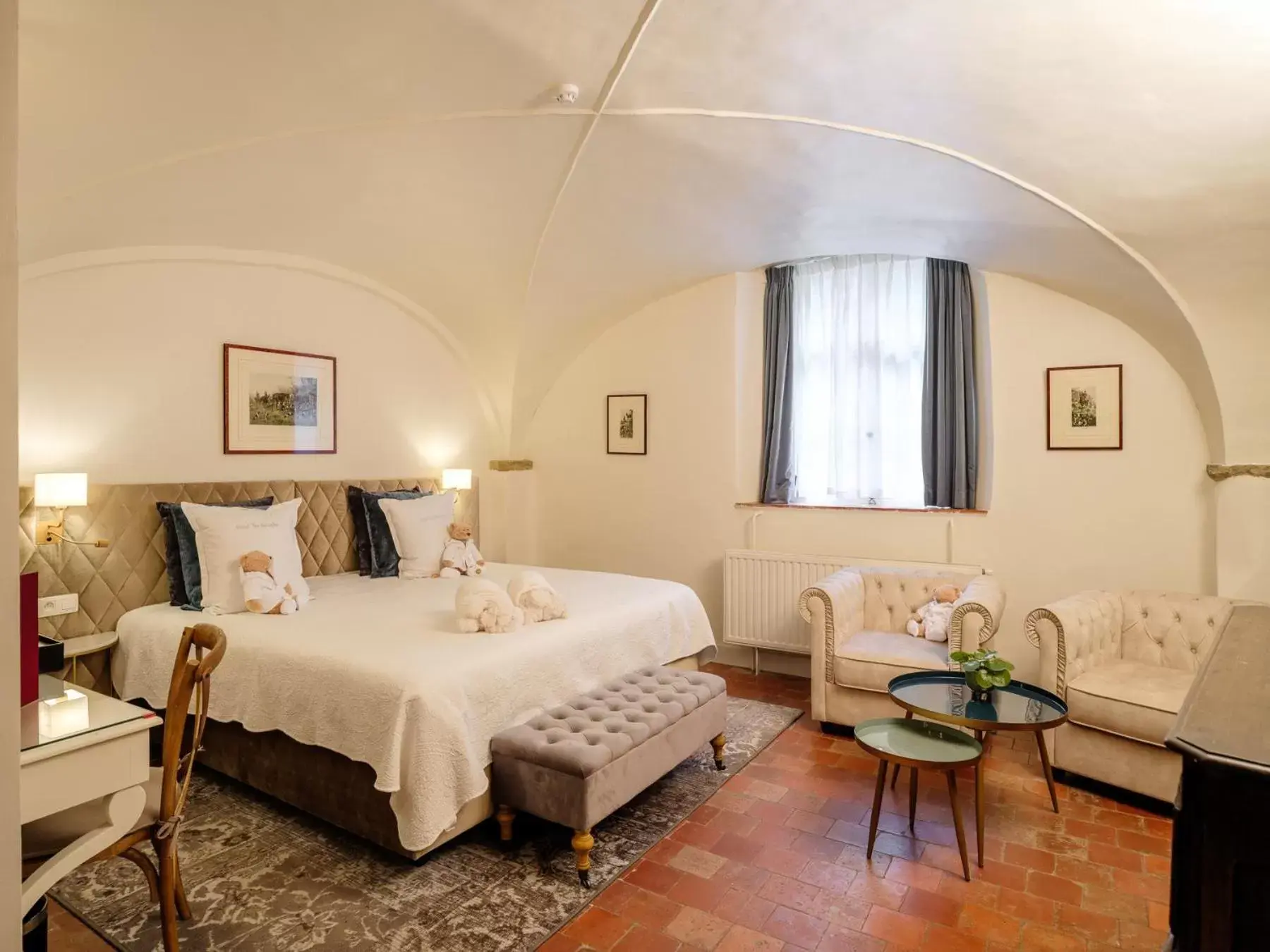 Deluxe Double Room in Canal View Hotel Ter Brughe by CW Hotel Collection Deluxe Double Room in Canal View Hotel Ter Brughe by CW Hotel Collection