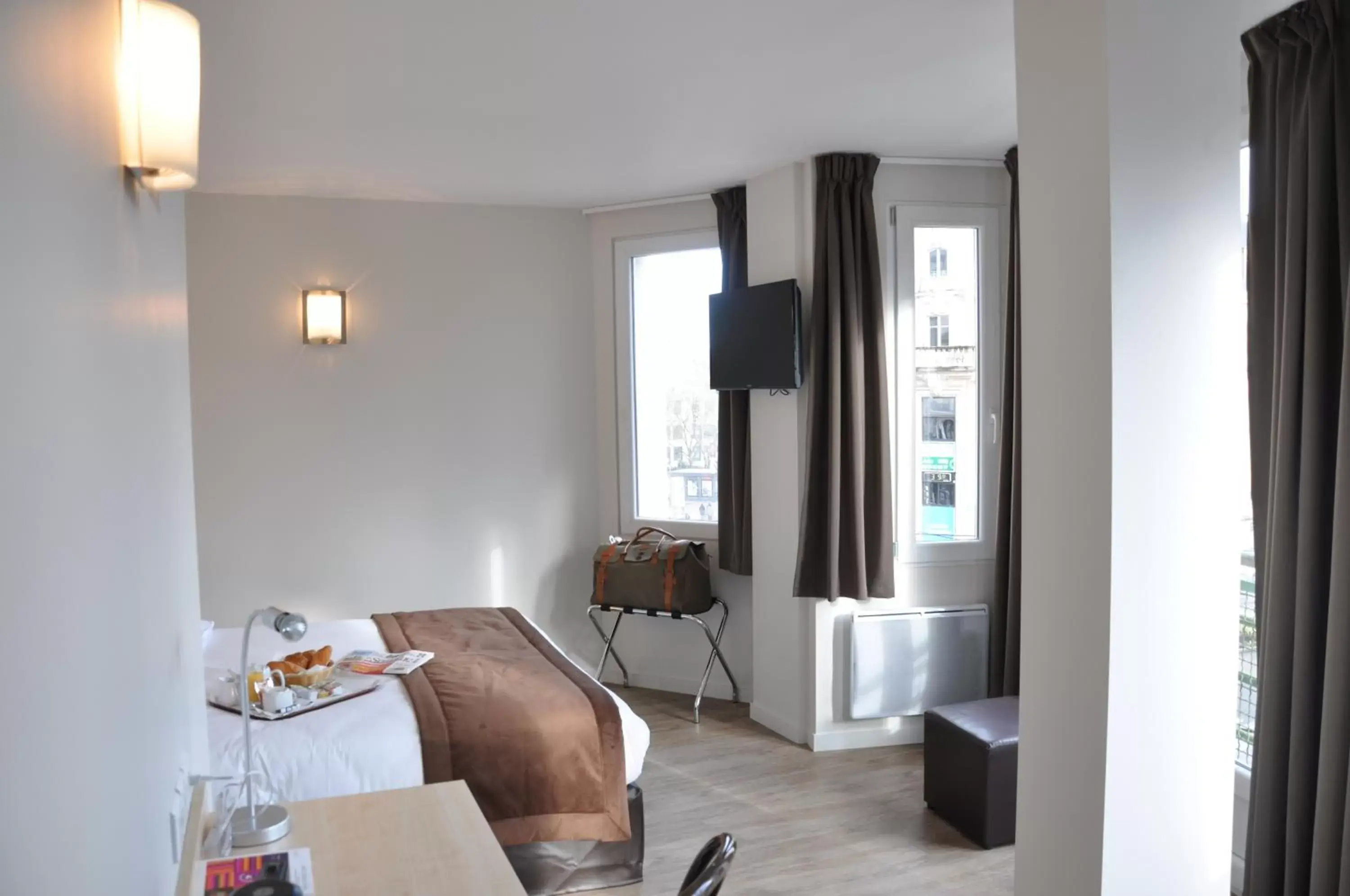 Privilege Room (1-2 people) in Hotel Foch Nancy Gare