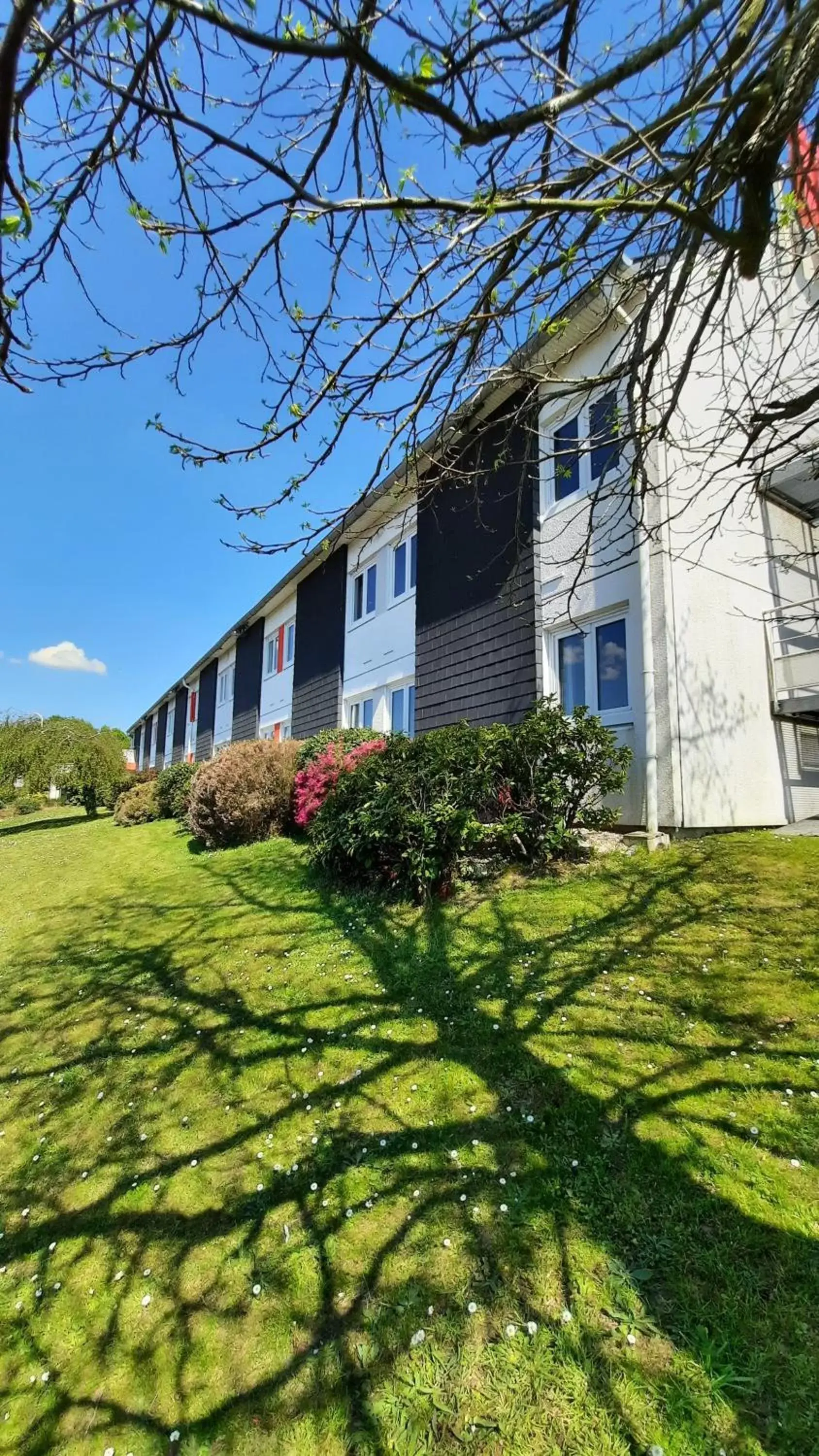 Garden view, Property Building in ibis Vannes