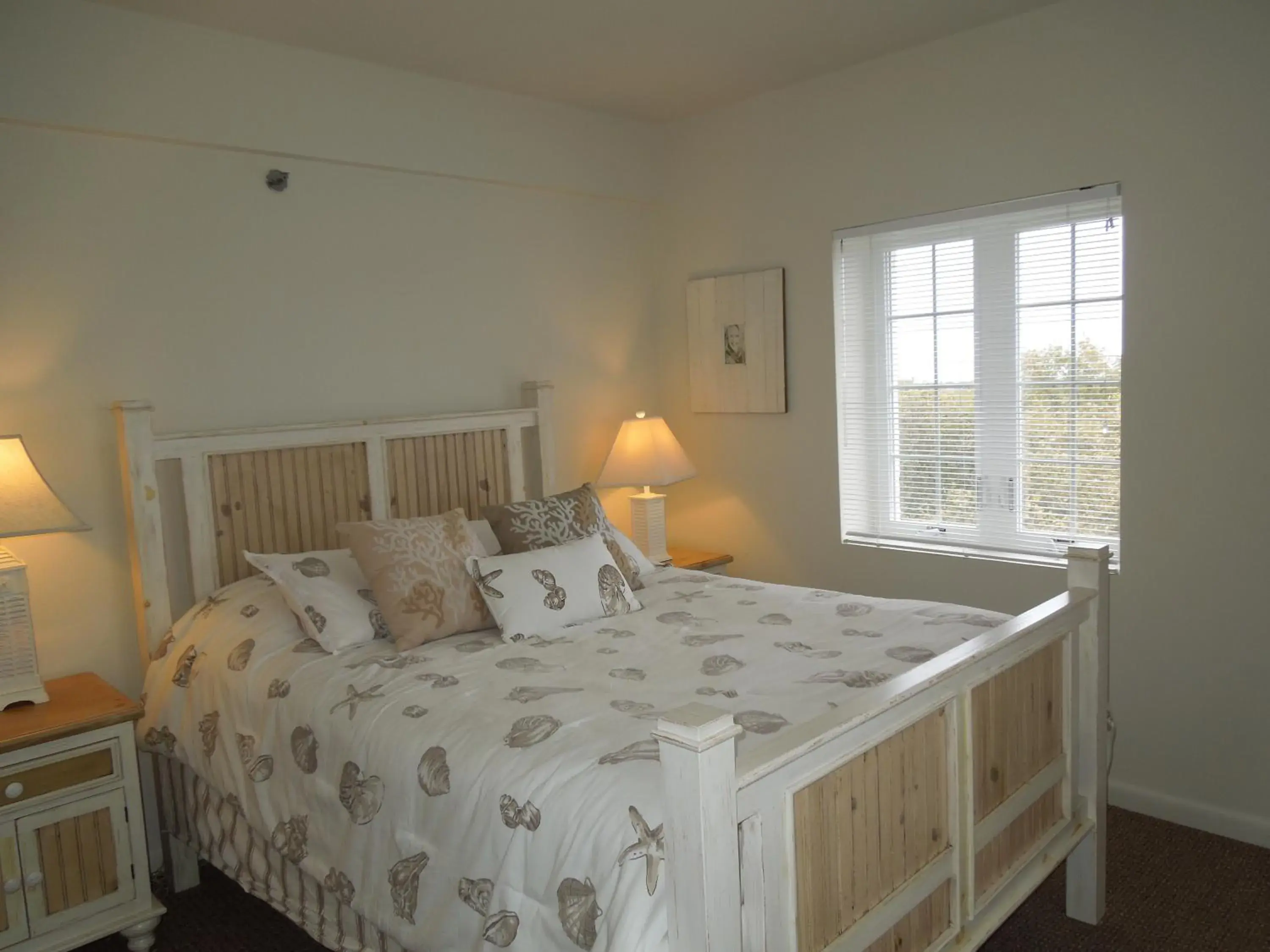 Bed in Montauk Manor