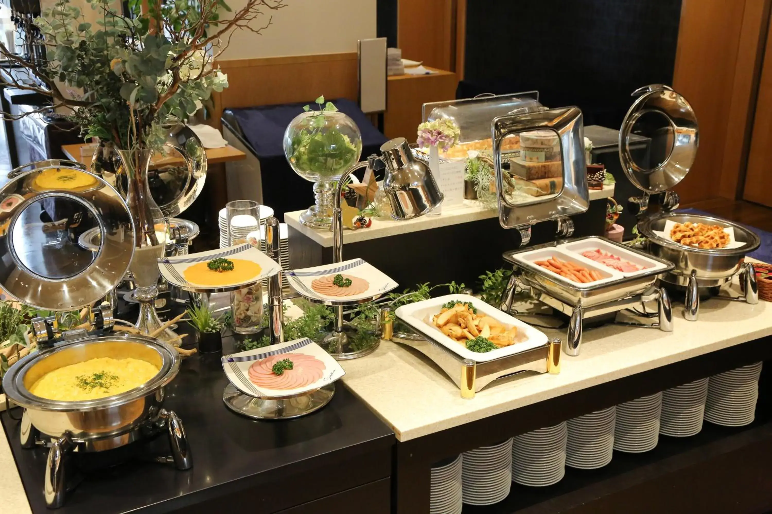 Breakfast, Food in Daiwa Roynet Hotel Wakayama Castle