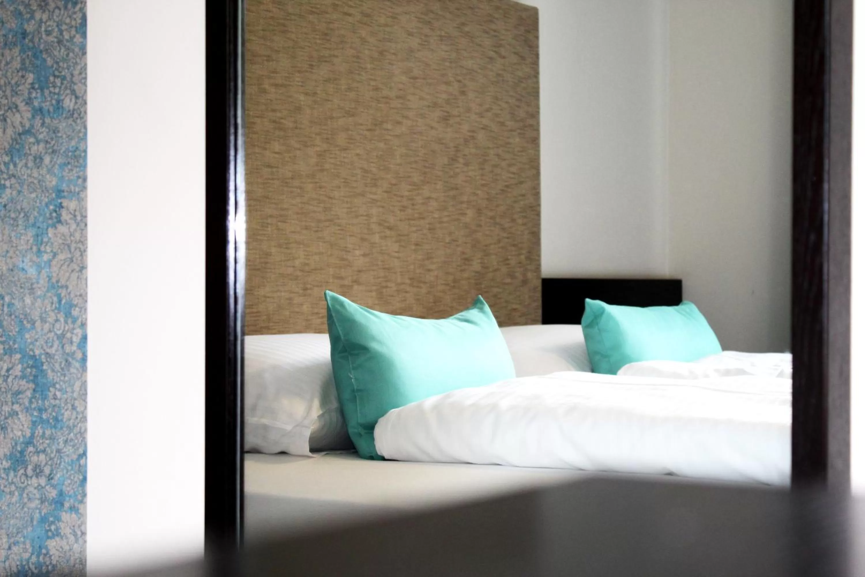 Photo of the whole room, Bed in besttime Hotel Bendorf Koblenz