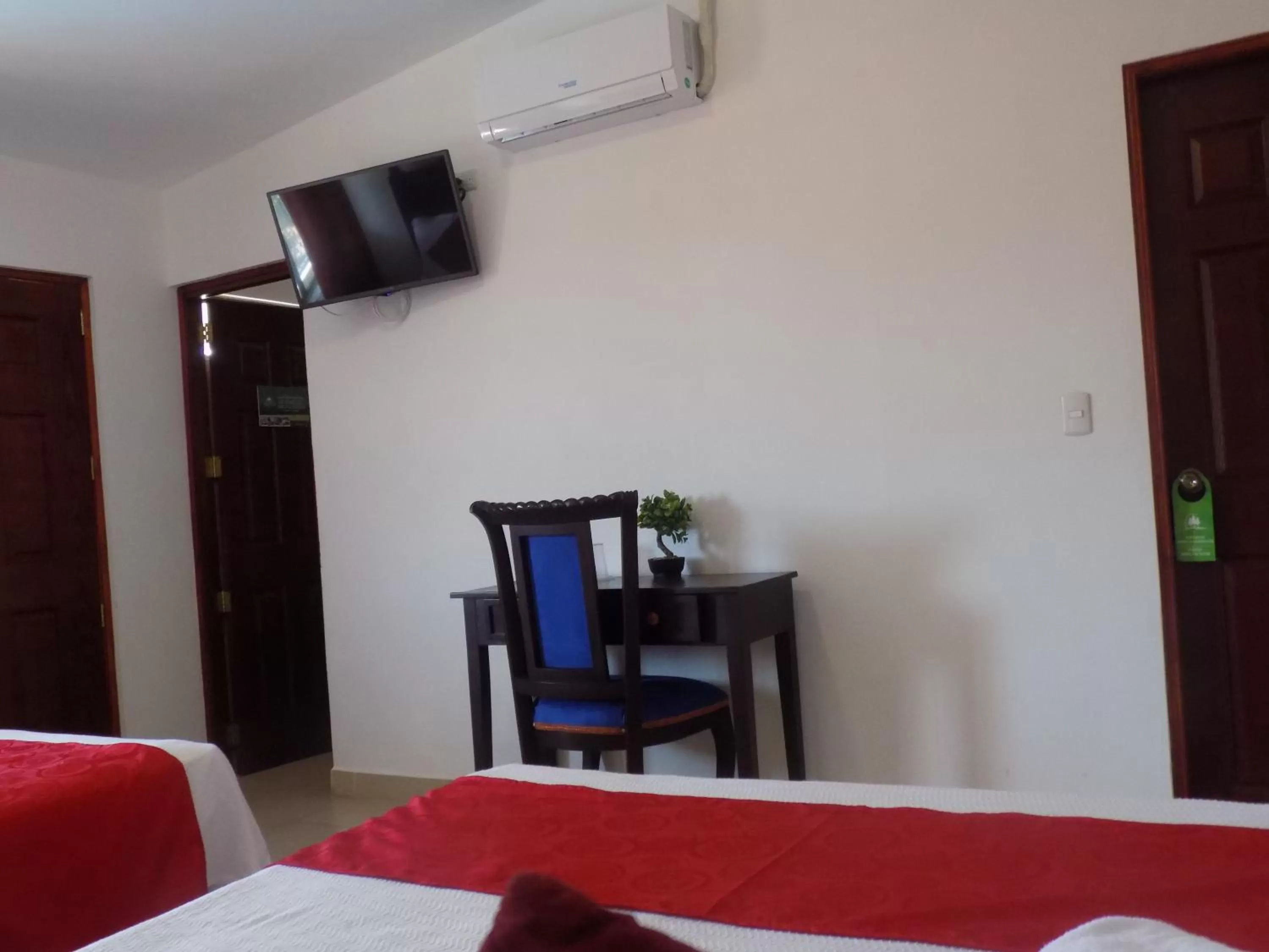 Decorative detail, Bed in Hotel Los Pinos