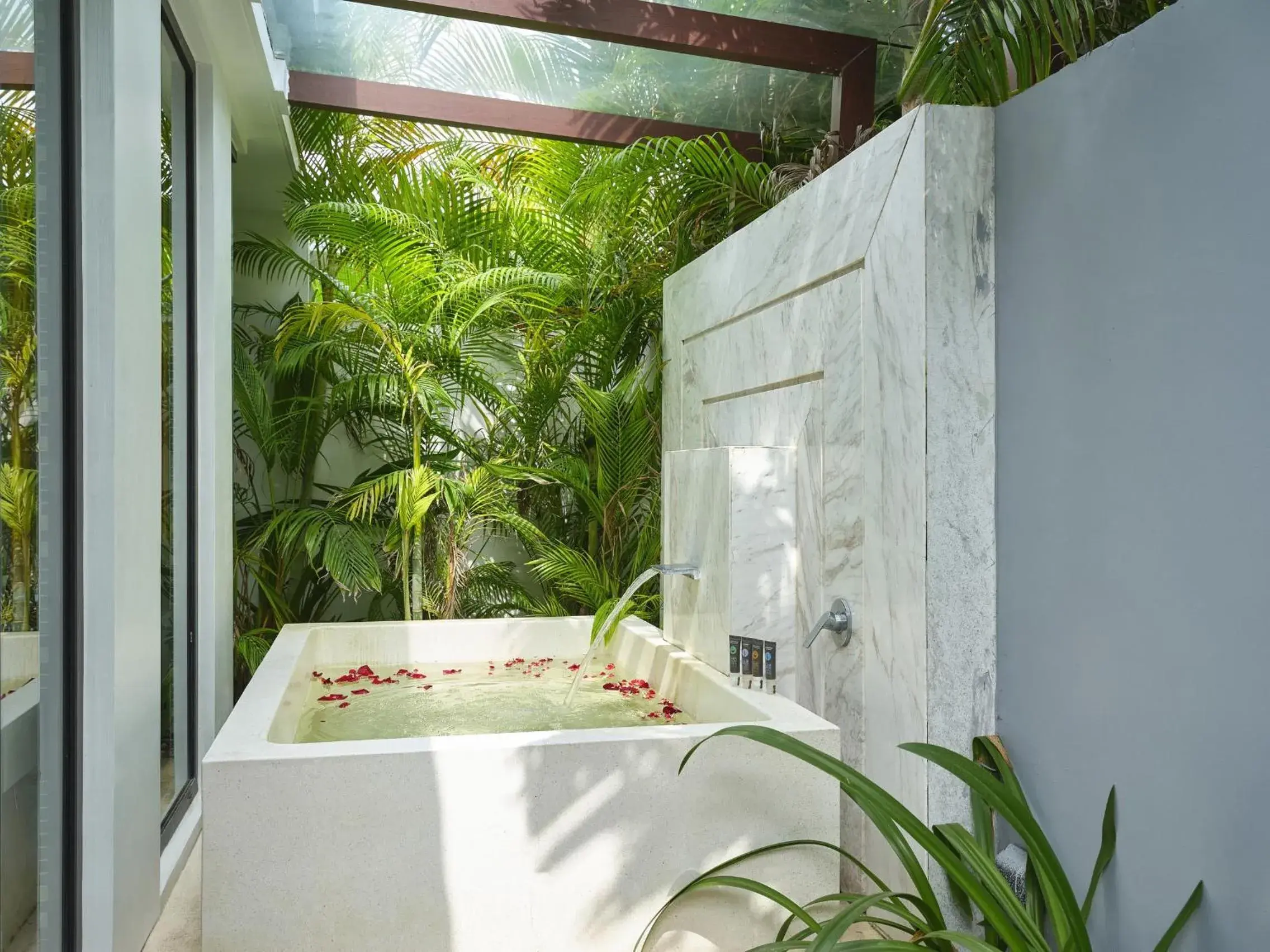 Bath in Novotel Phu Quoc Resort