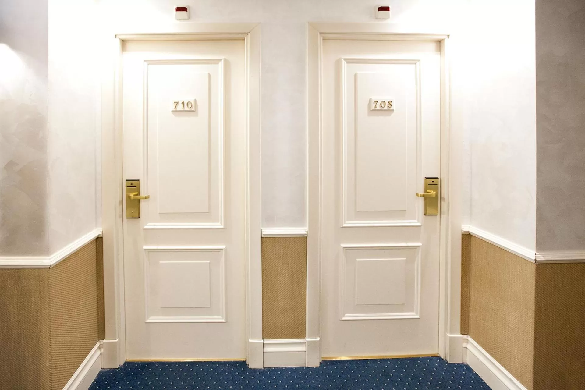 Decorative detail in Hotel Alfonso VIII